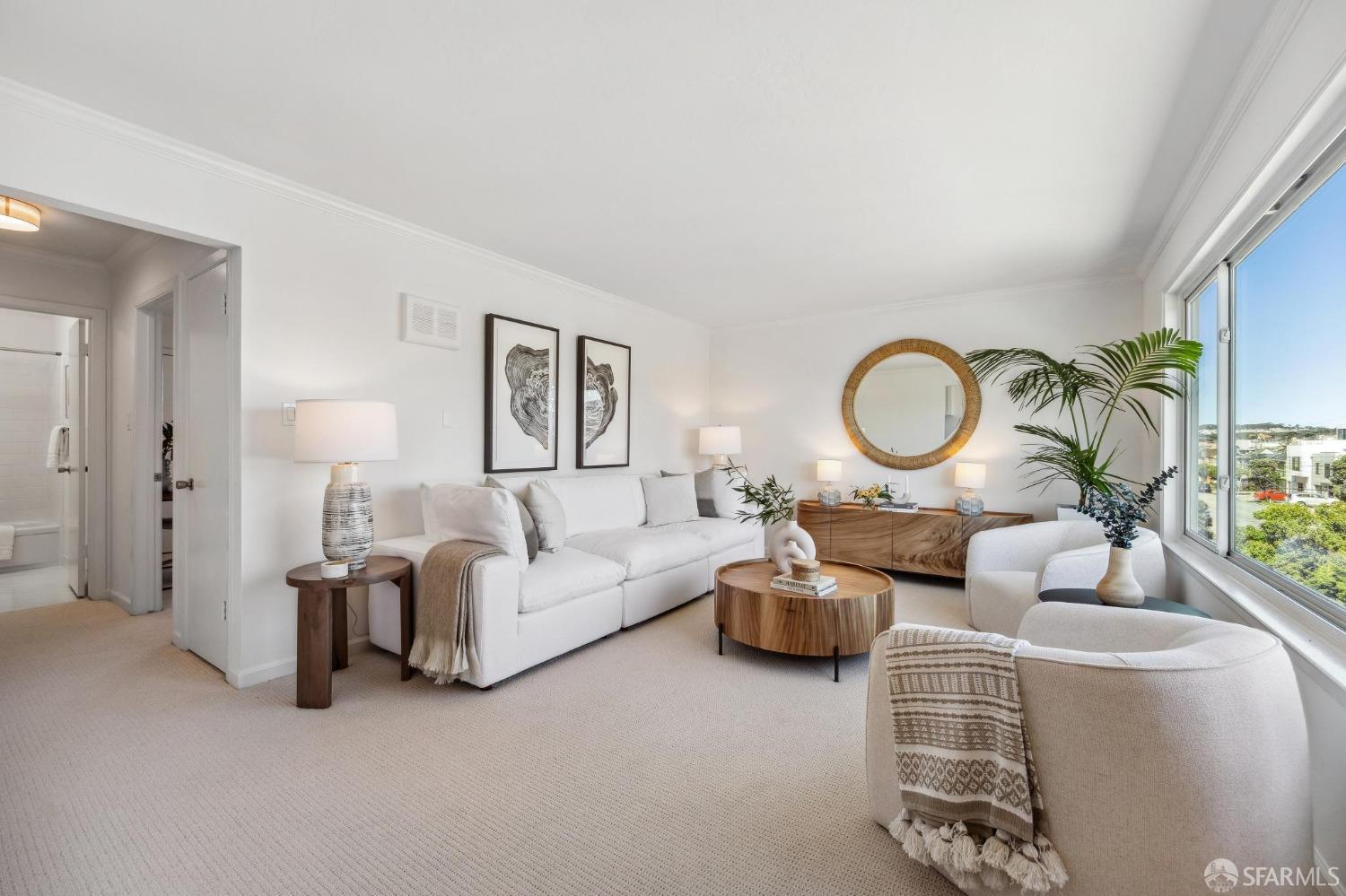 2090 Great Highway # 206