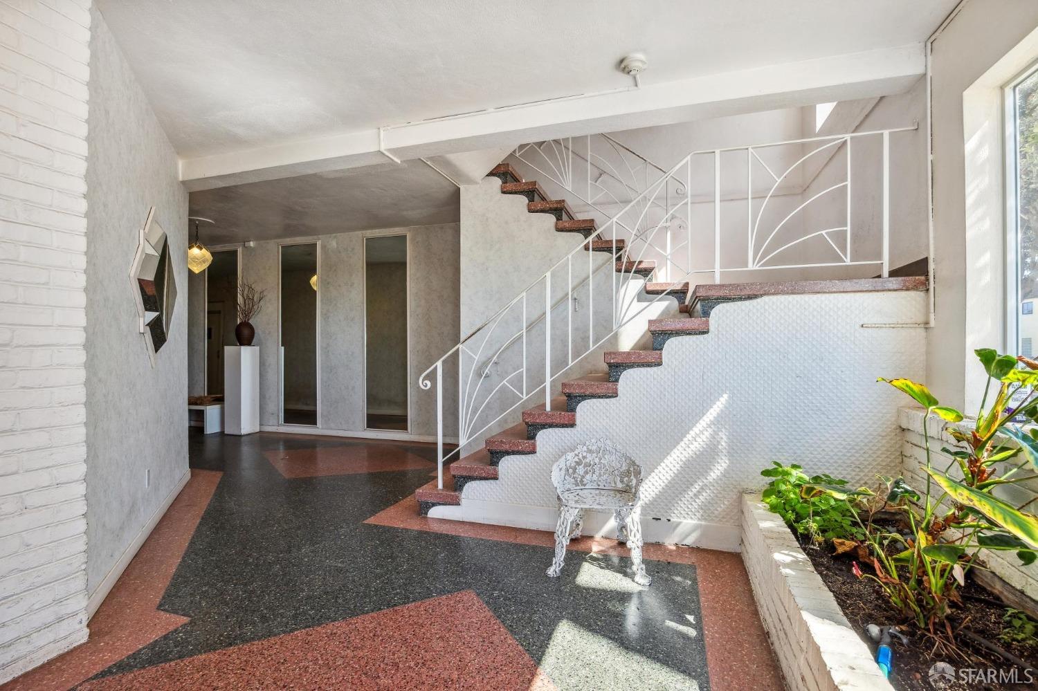 2090 Great Highway # 206