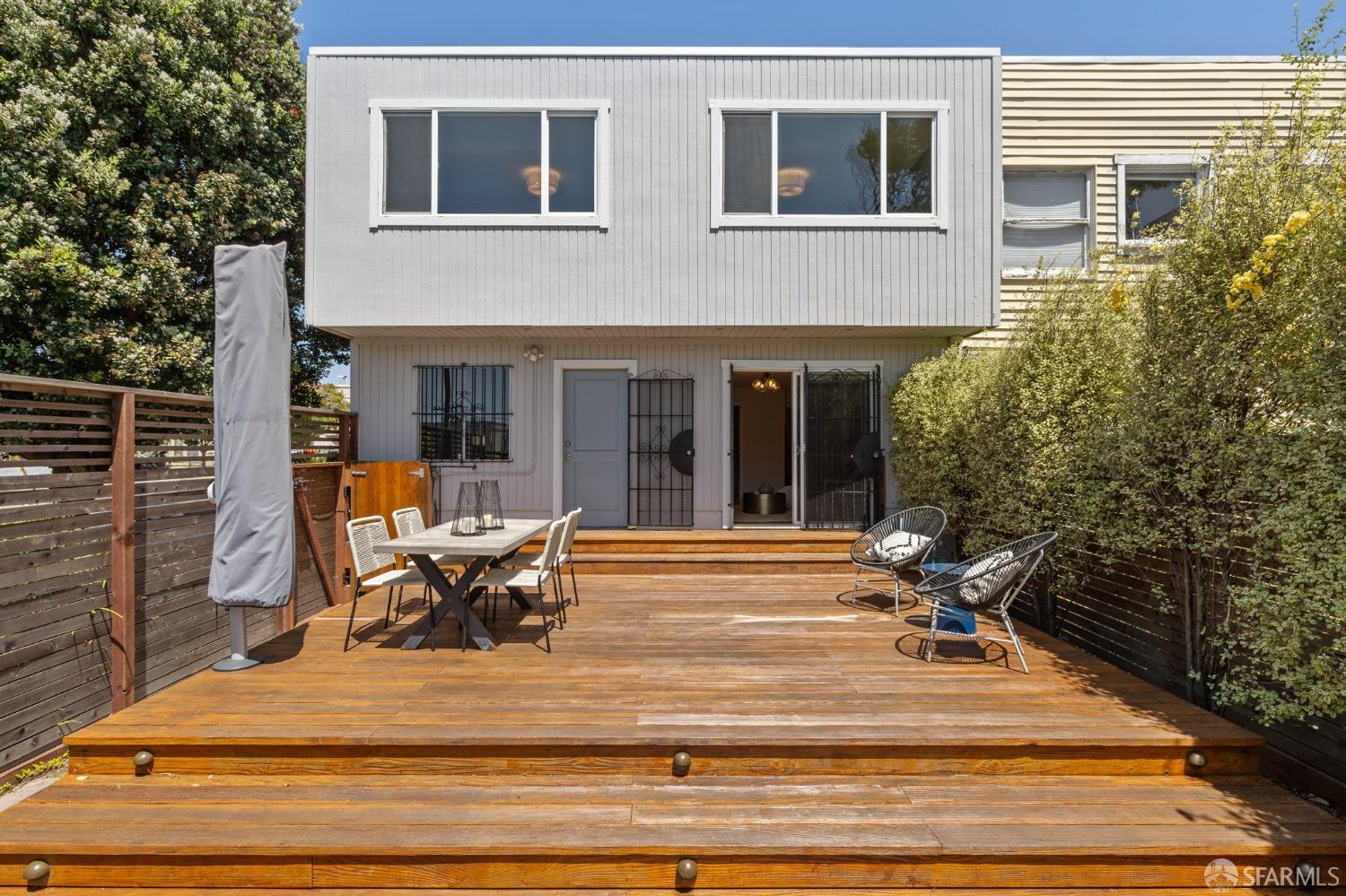 1497 Palou Avenue