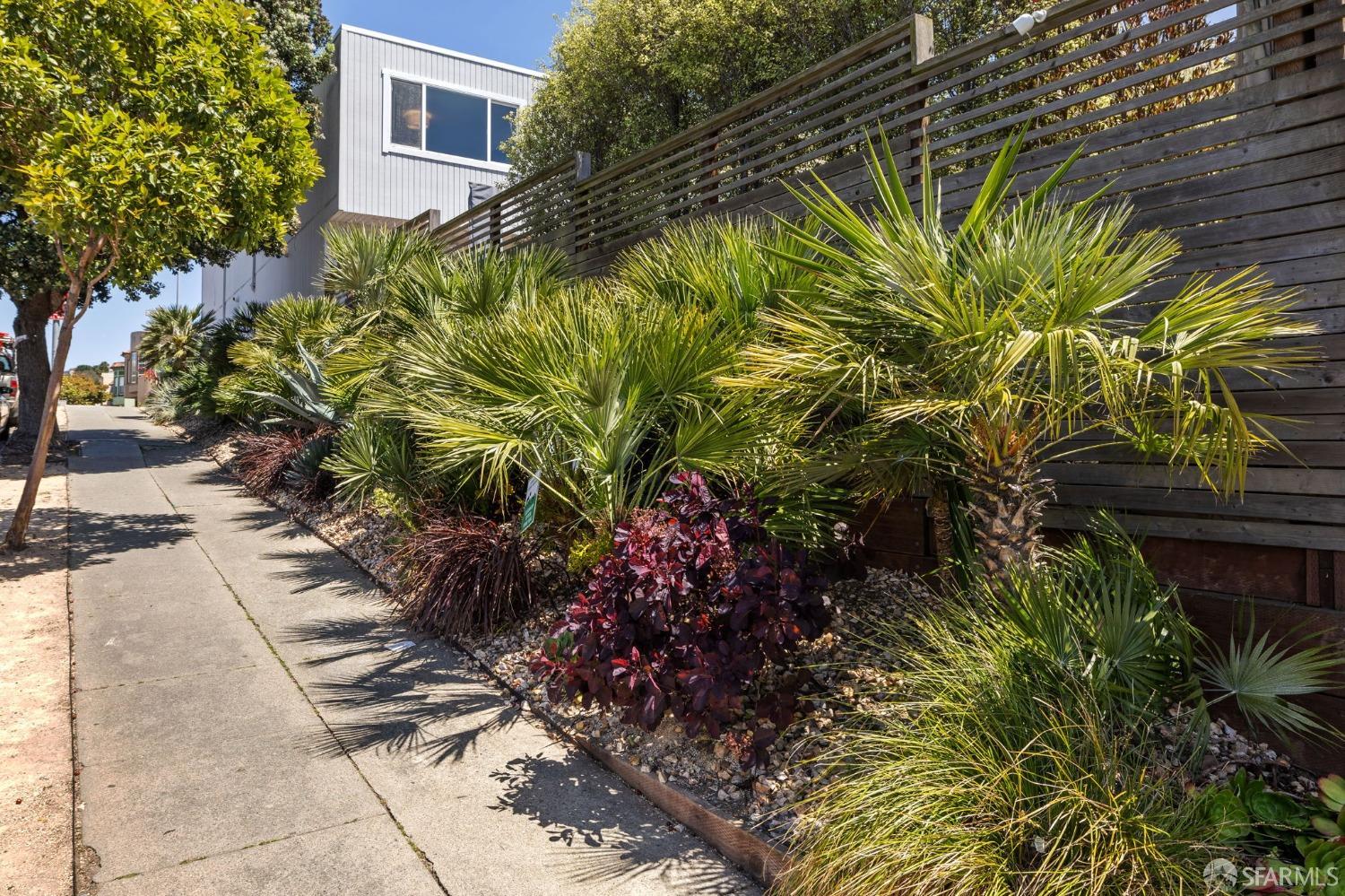 1497 Palou Avenue