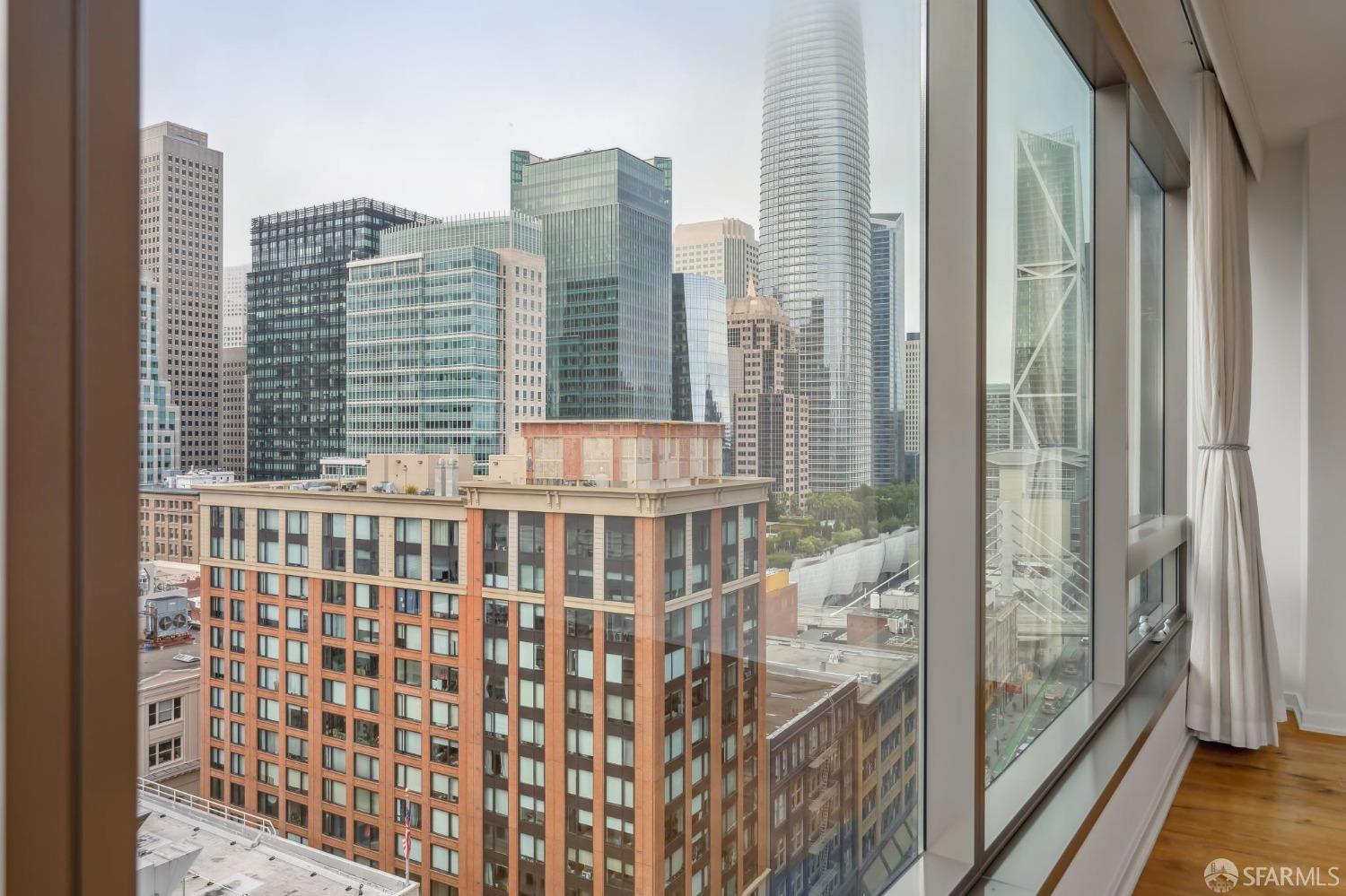 1 Hawthorne Street # 18F