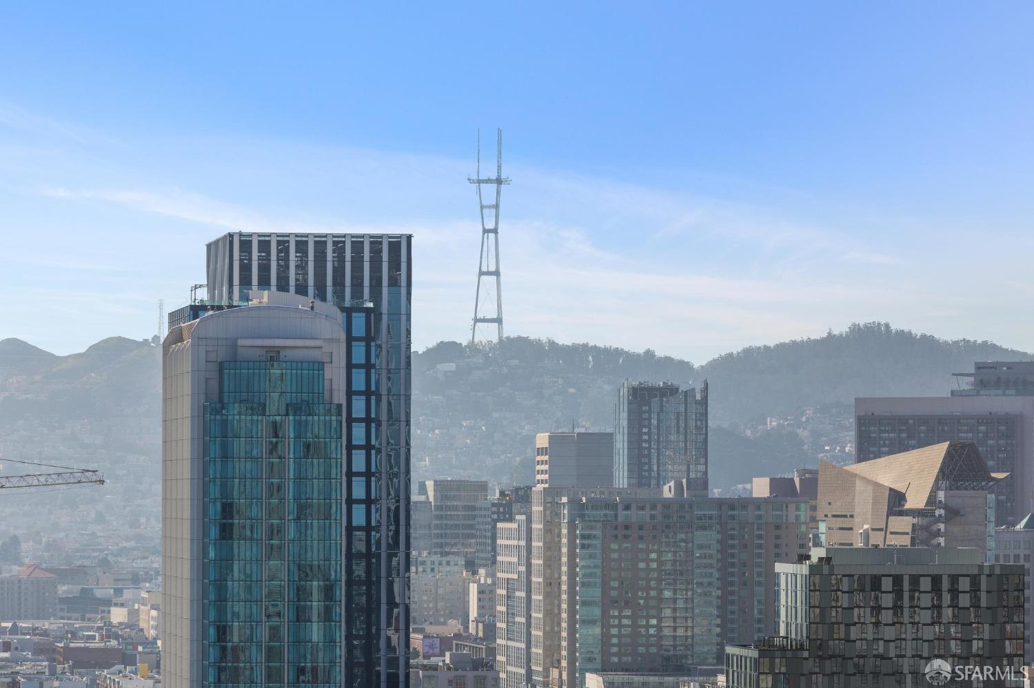 1 Hawthorne Street # 18F