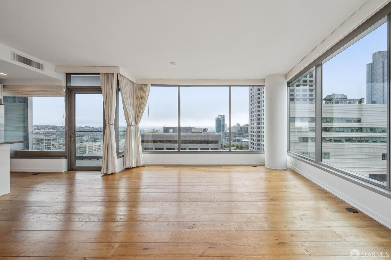 1 Hawthorne Street # 18F