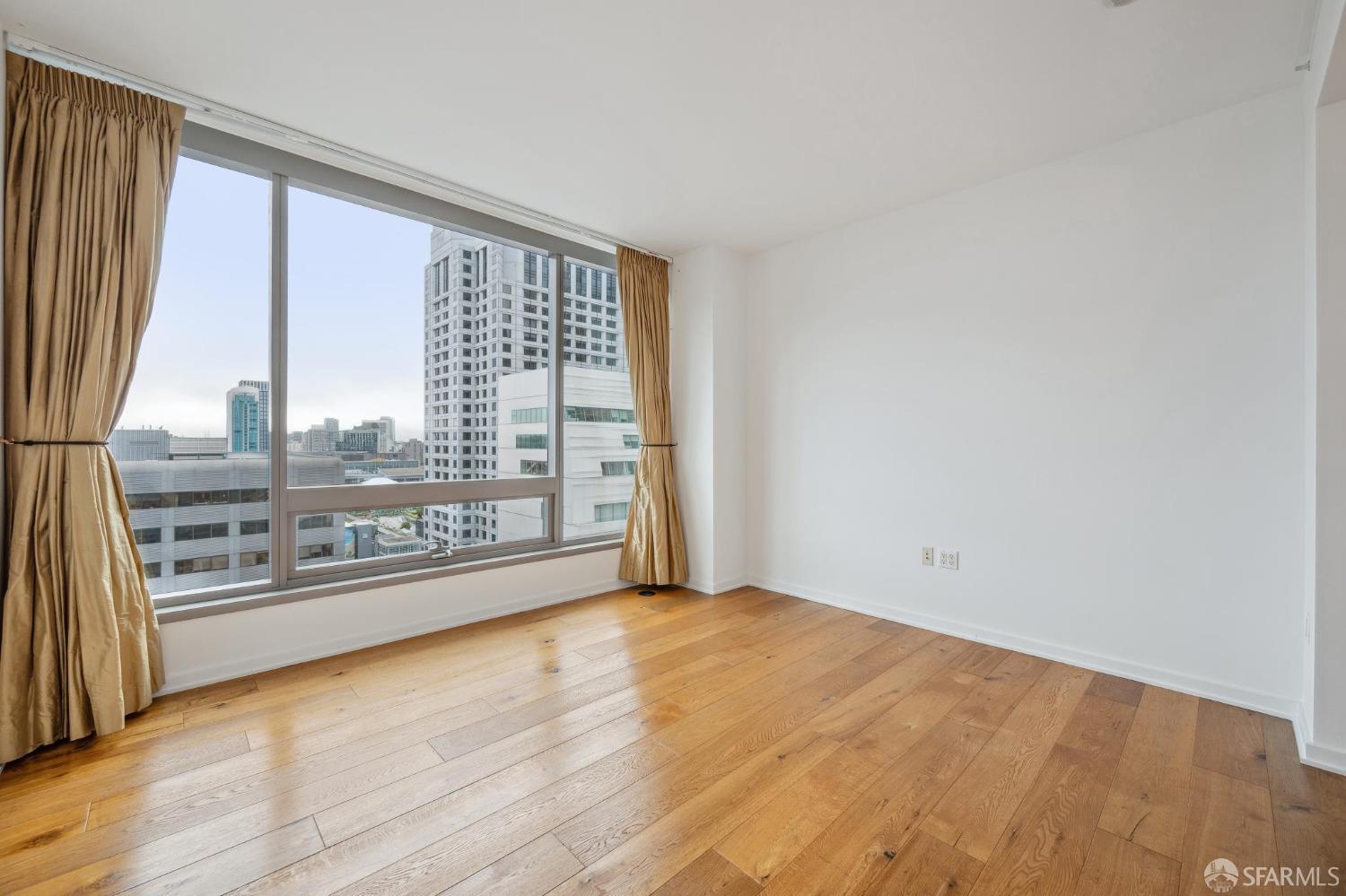 1 Hawthorne Street # 18F