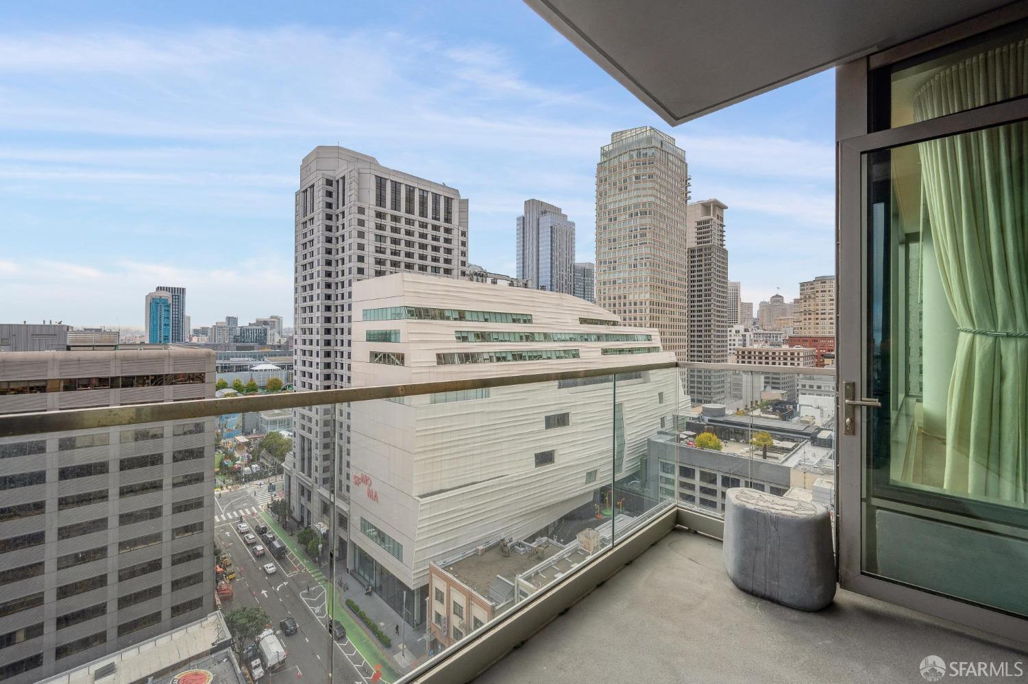 1 Hawthorne Street # 18F
