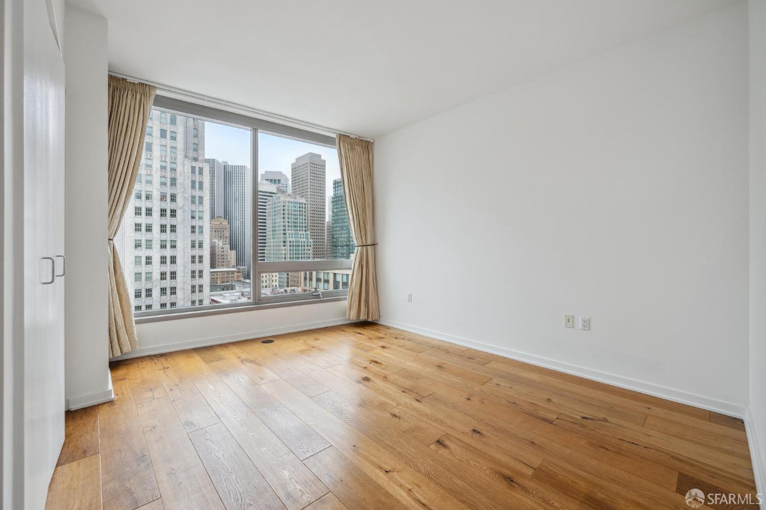 1 Hawthorne Street # 18F