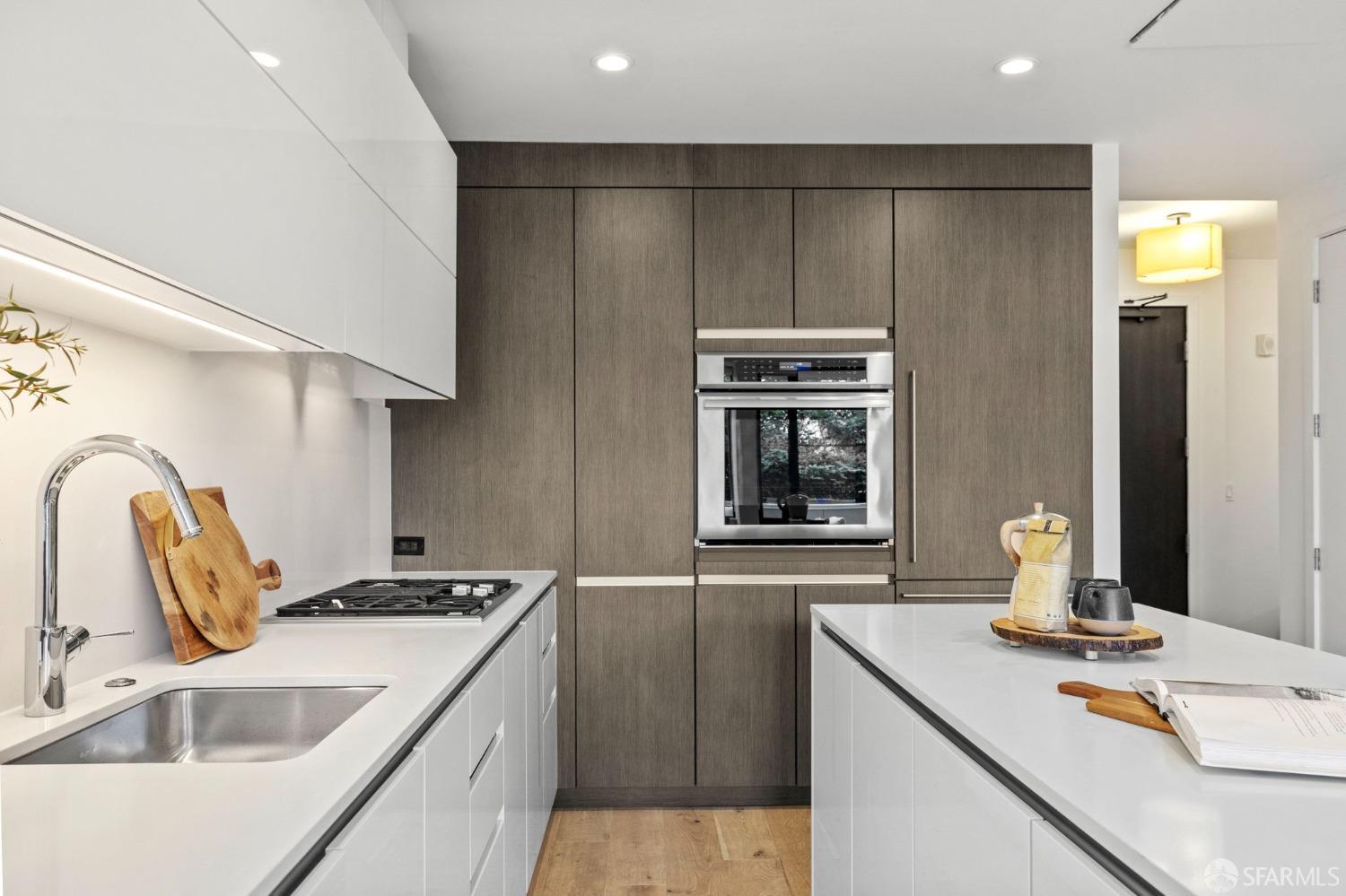 1650 Broadway Street # 105