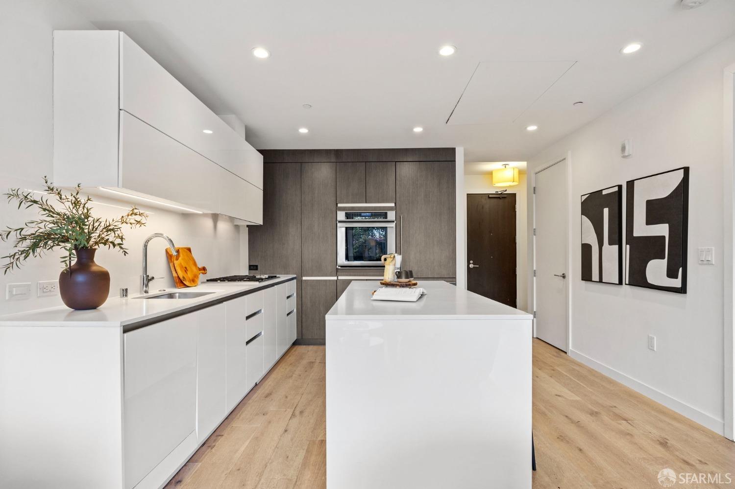 1650 Broadway Street # 105