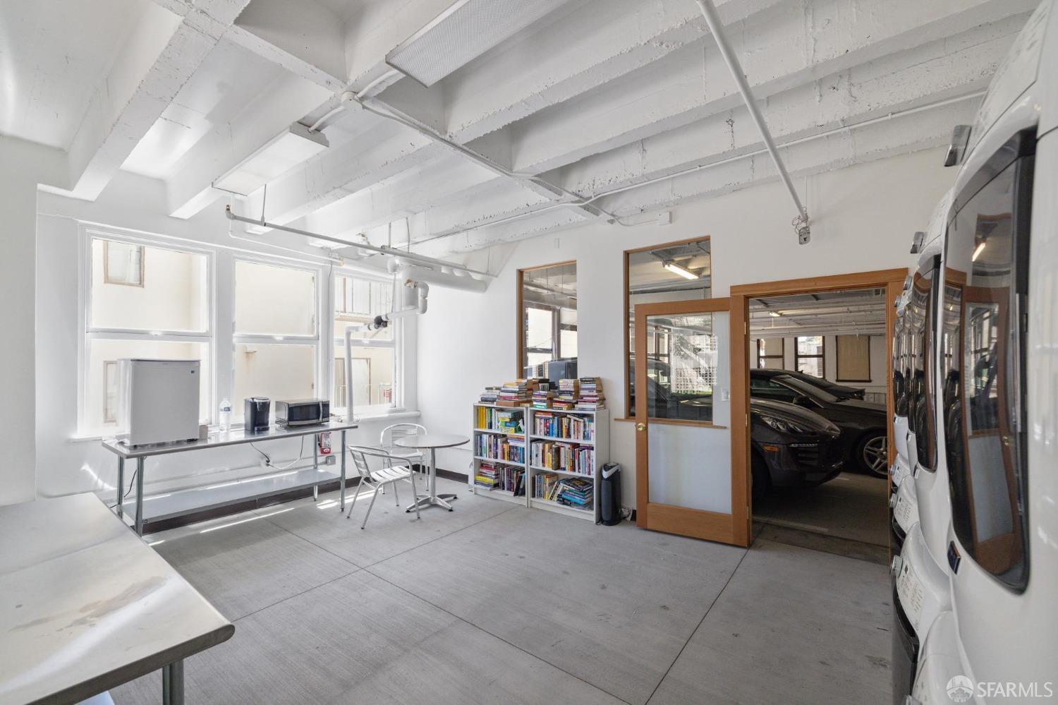 850 Powell Street # 200
