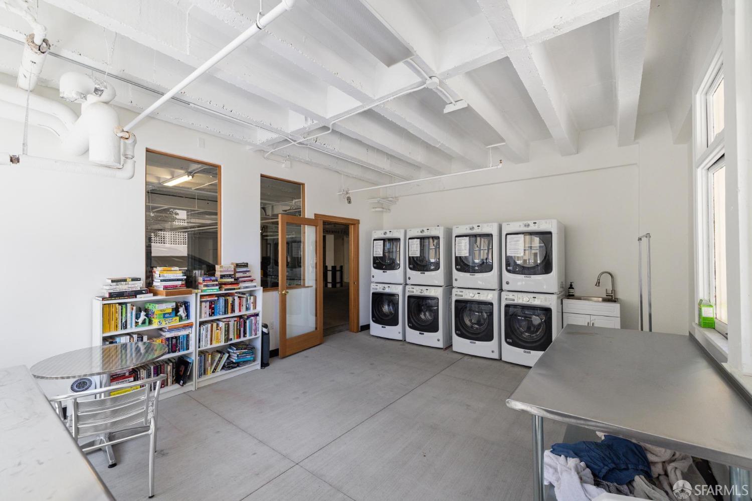 850 Powell Street # 200