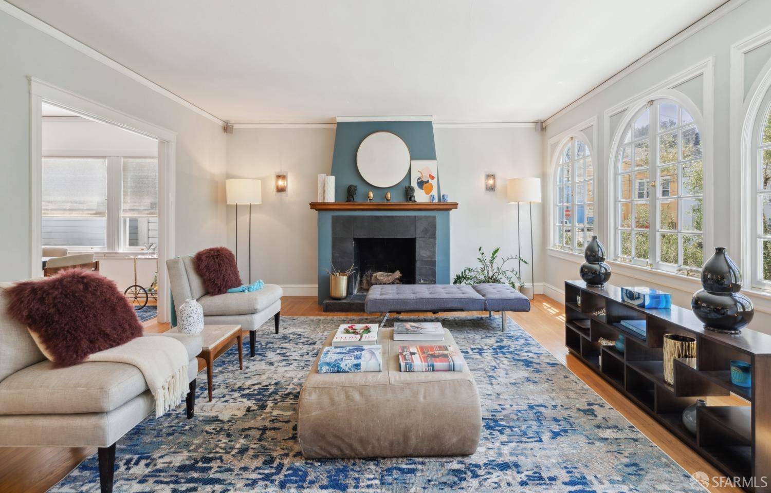 2932 Baker Street