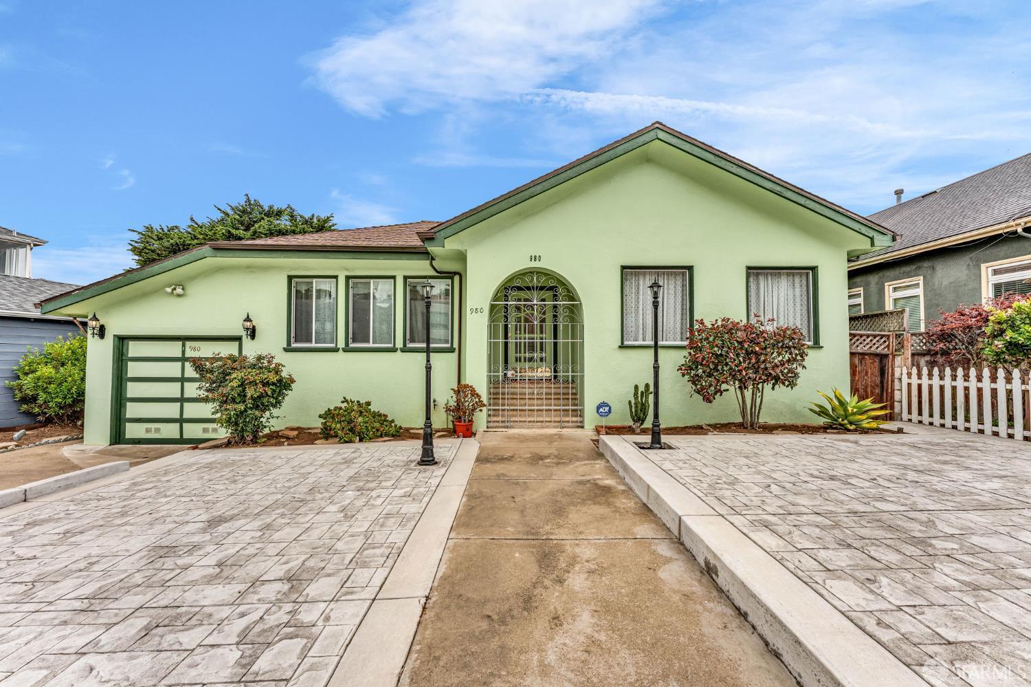 980 Holloway Avenue