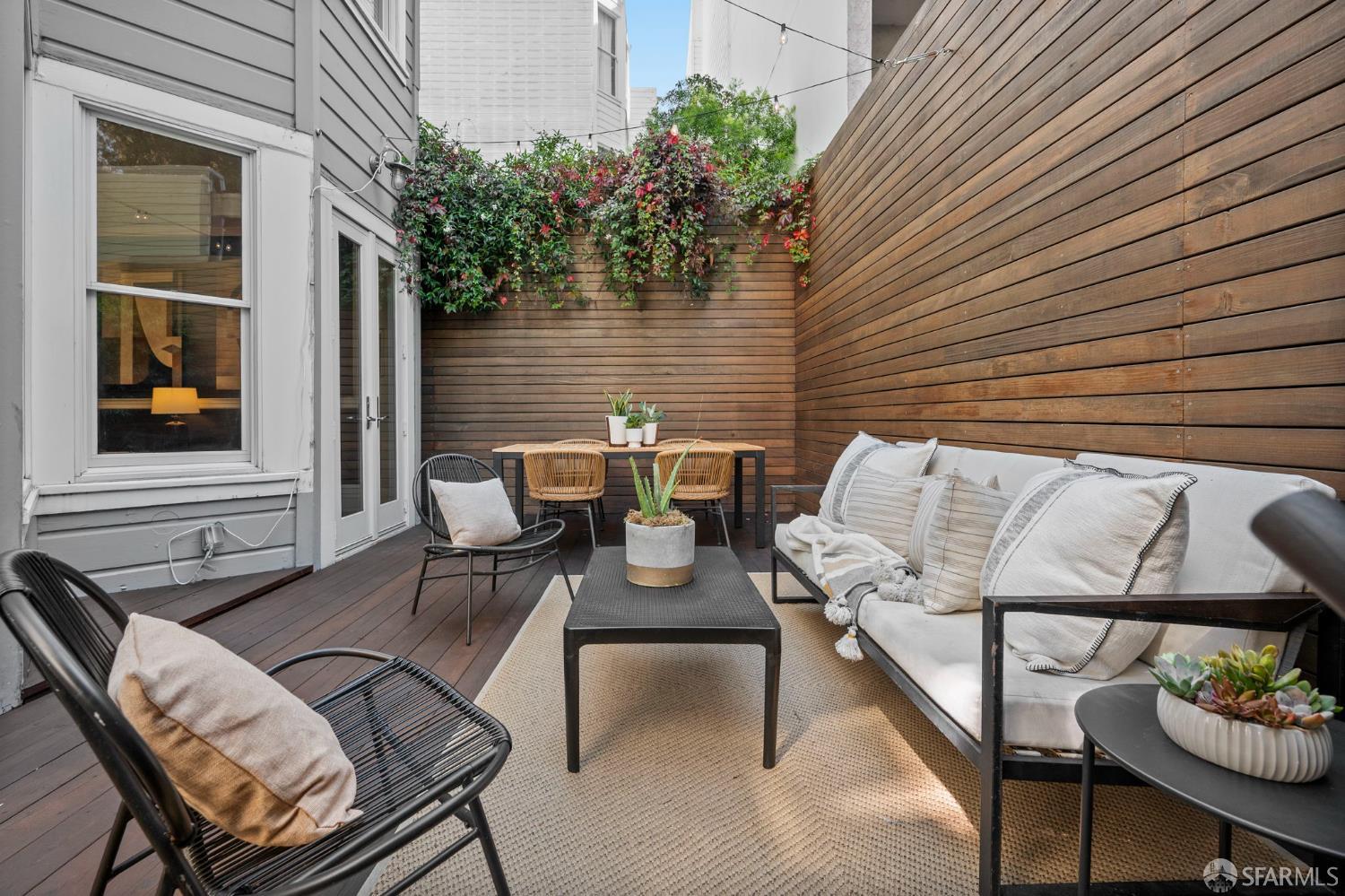 2429 Franklin Street
