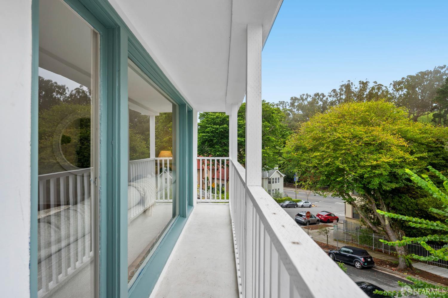 140 Magellan Avenue
