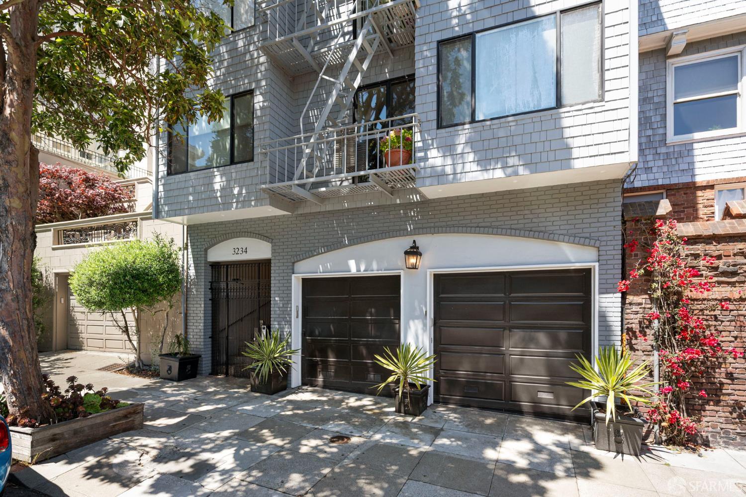 3234 Washington Street # 4