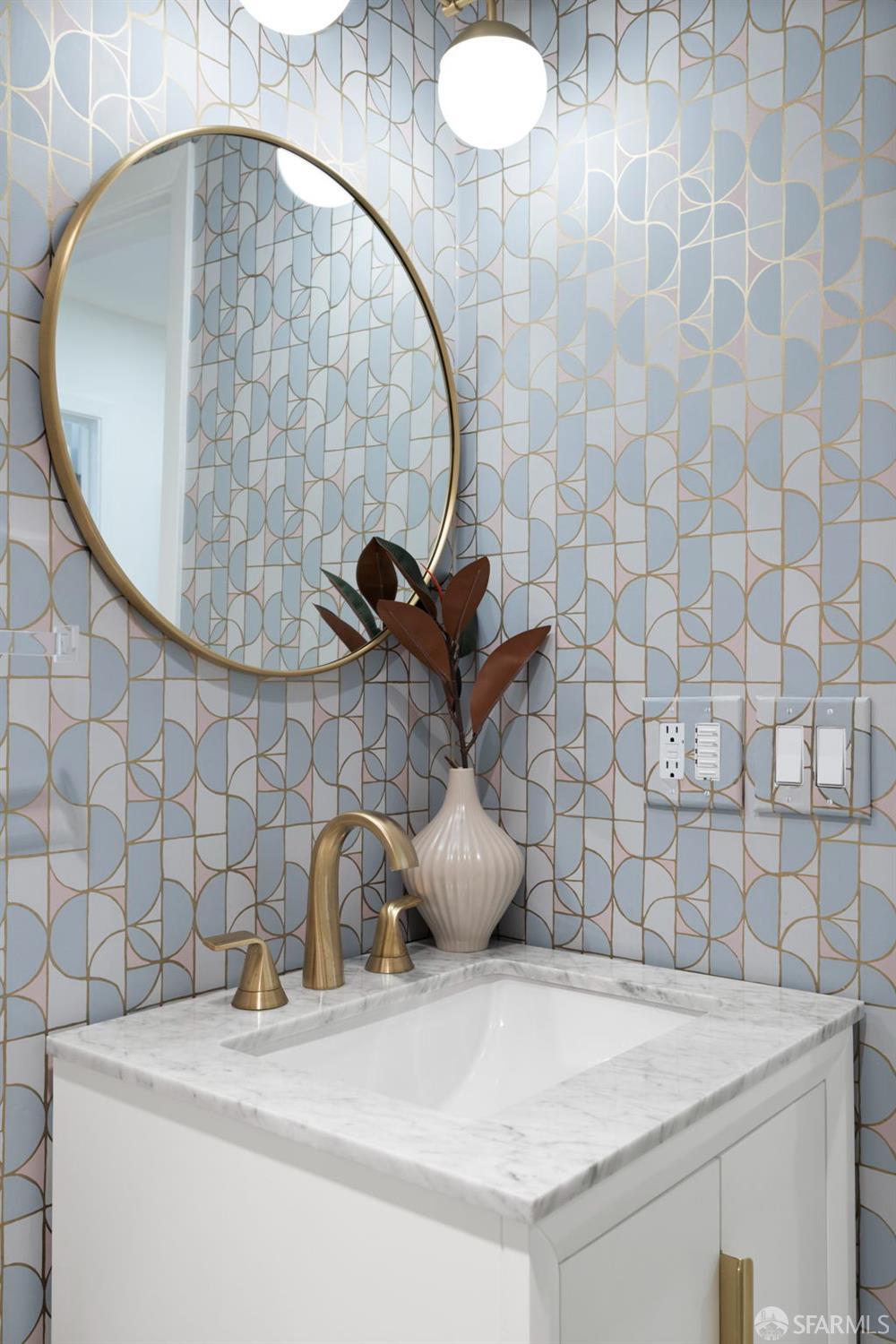 3234 Washington Street # 4