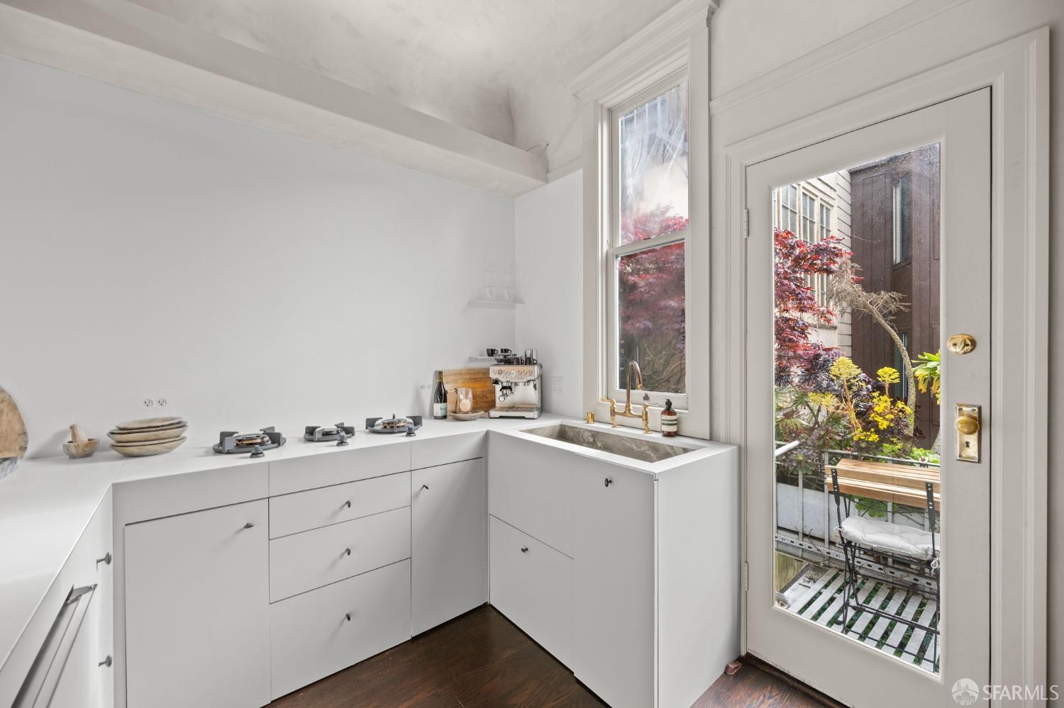 969 Hayes Street # 2