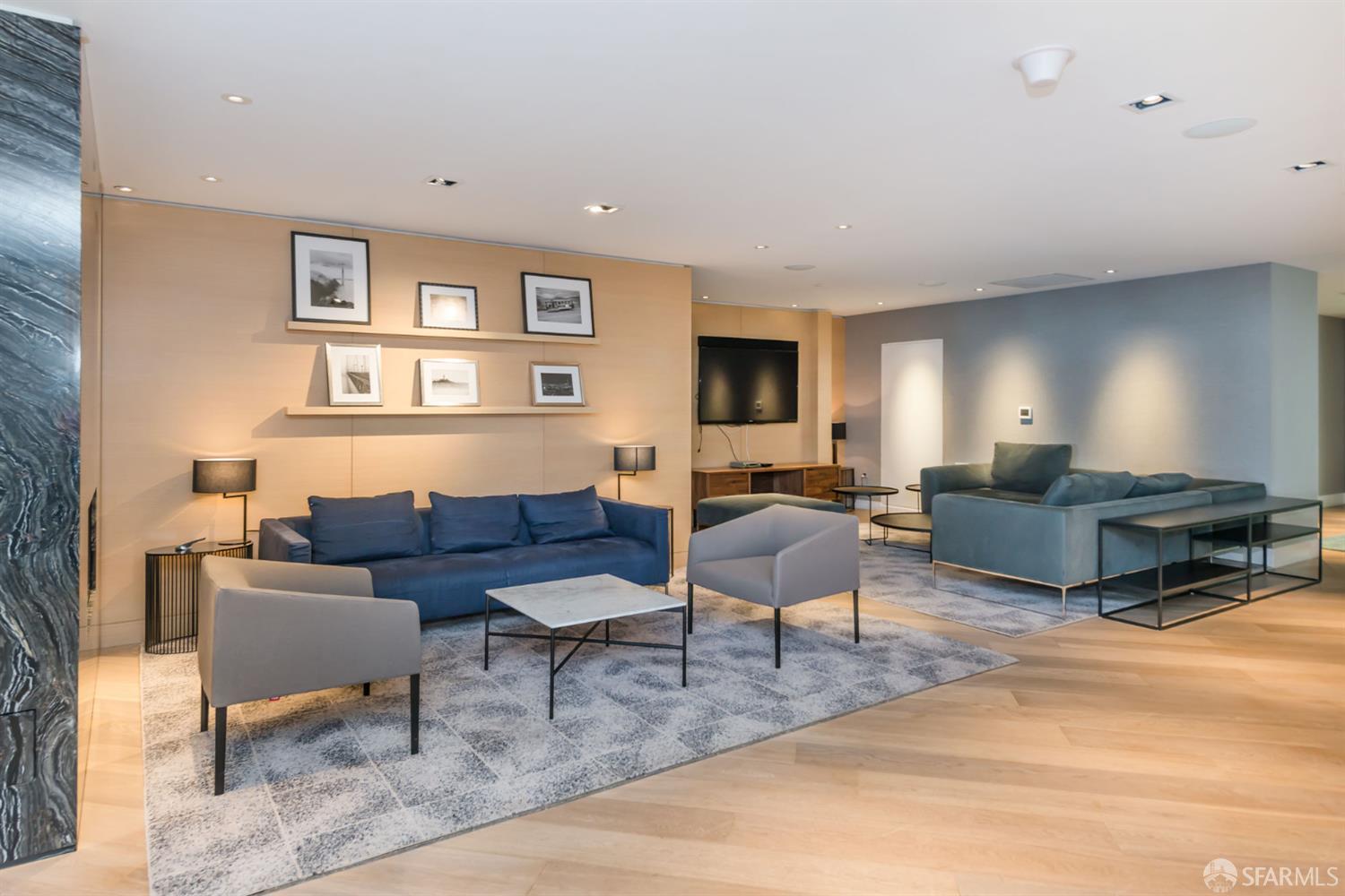 318 Main Street # 8C