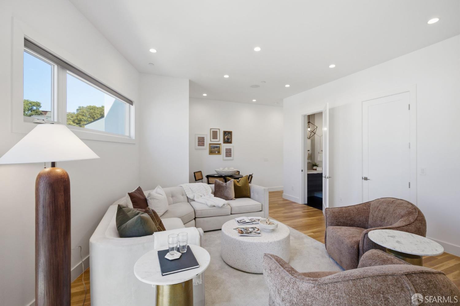 79 Caine Avenue