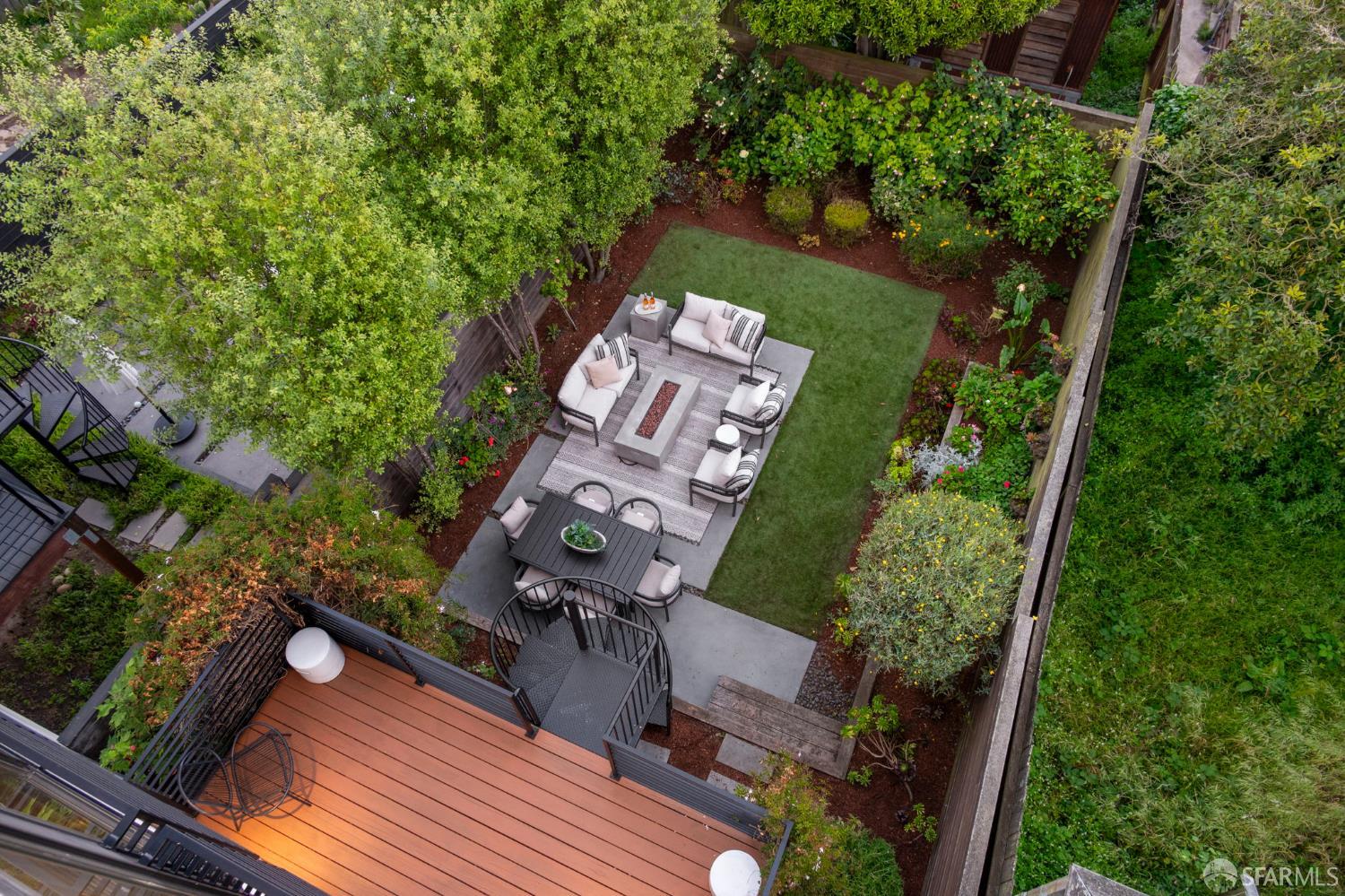 79 Caine Avenue