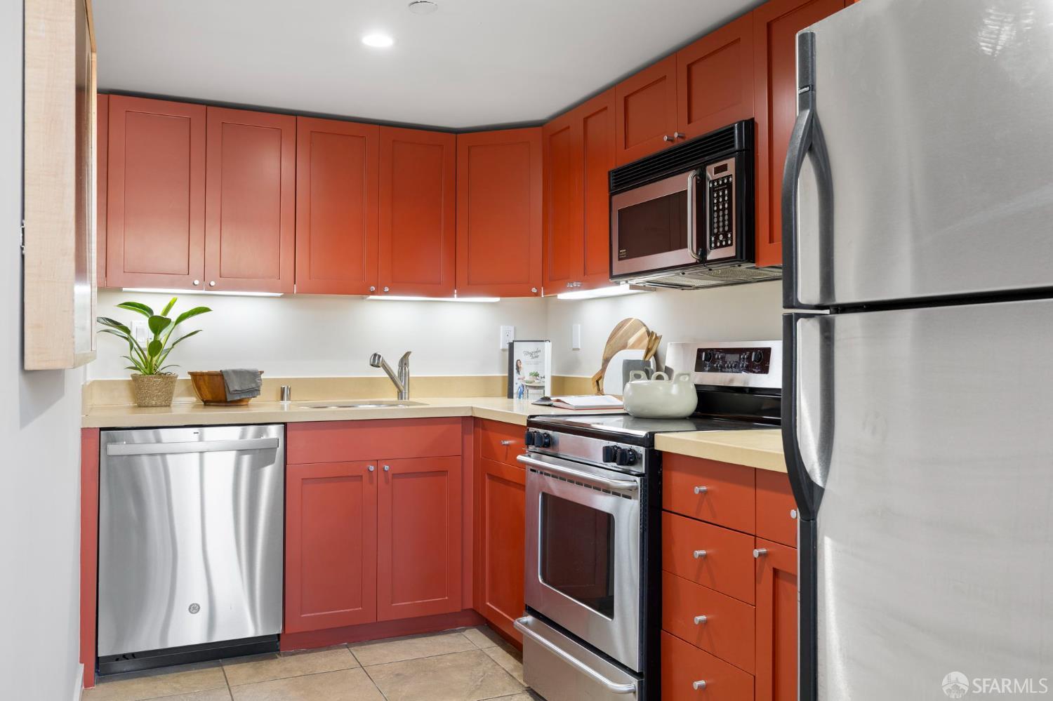 1800 Bryant Street # 105