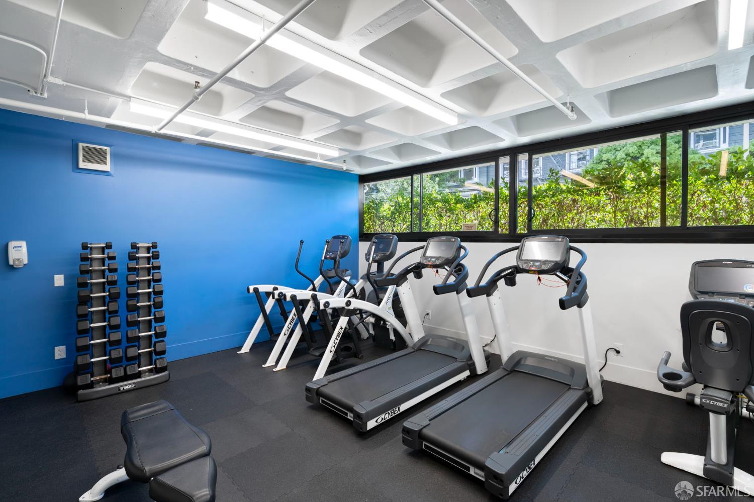 2200 Sacramento Street # 205