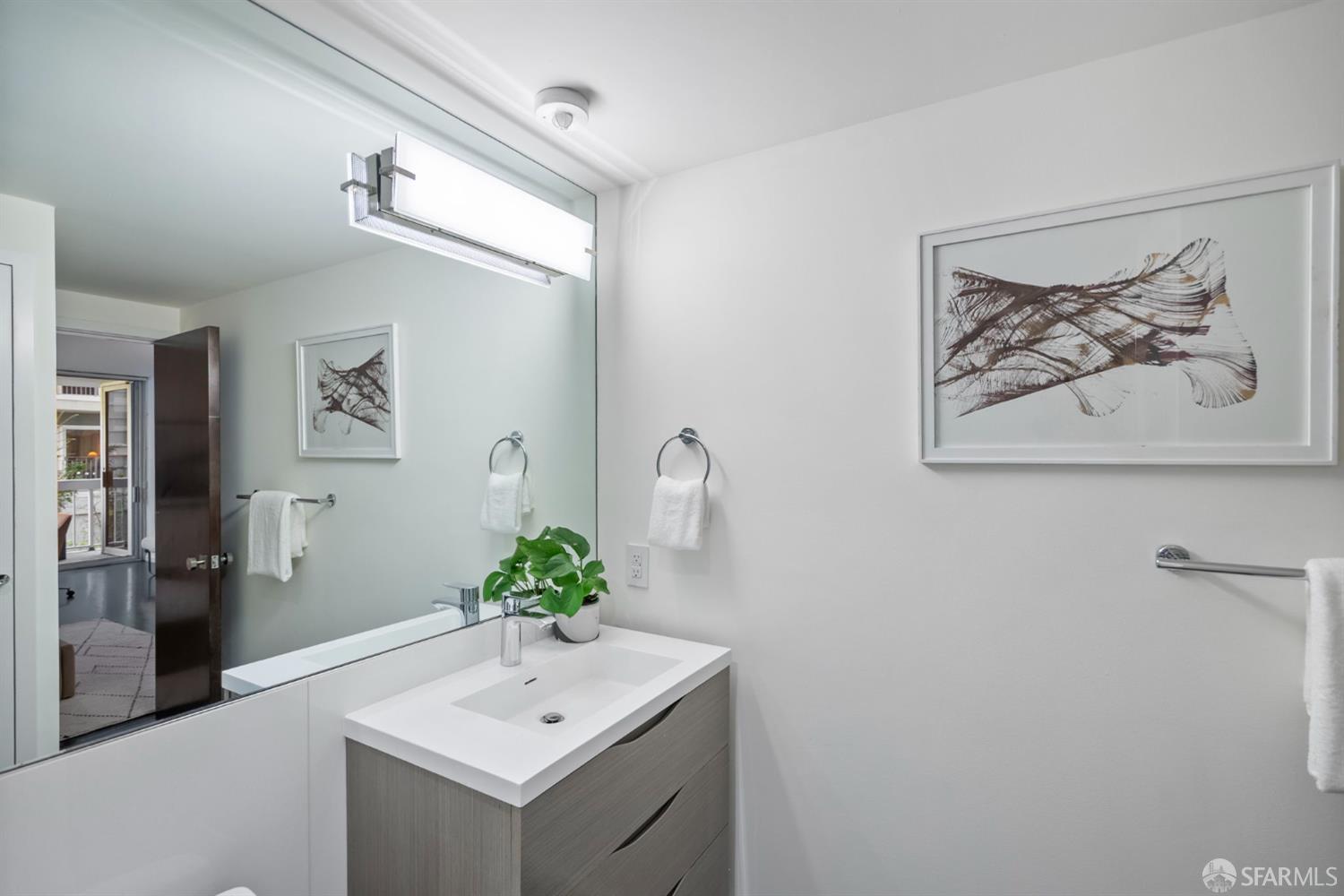 2200 Sacramento Street # 205