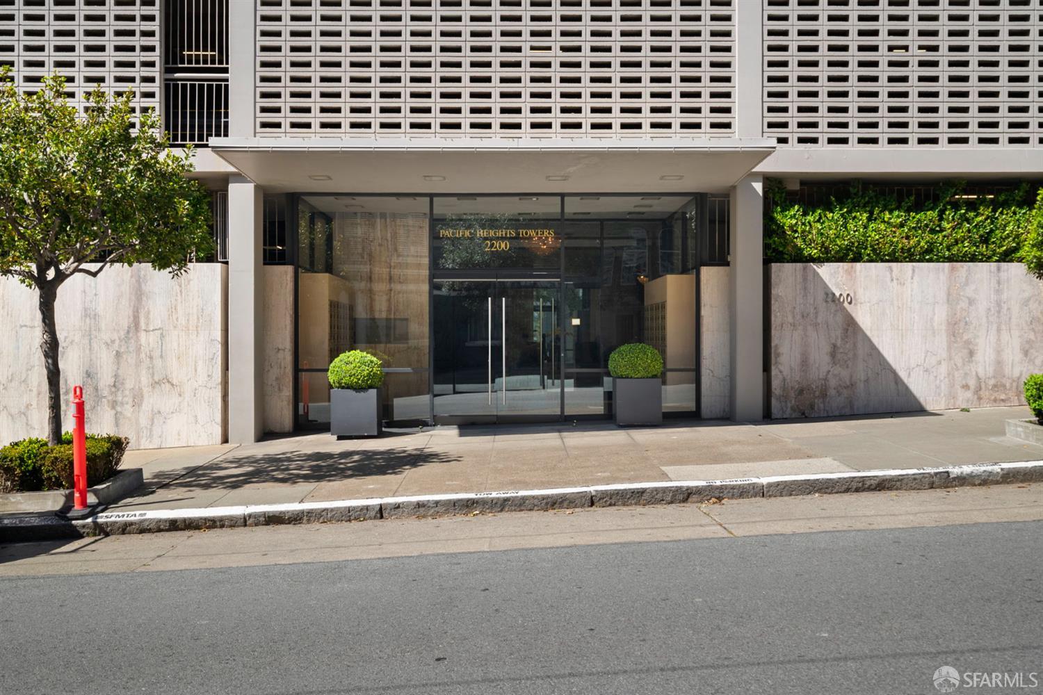 2200 Sacramento Street # 205