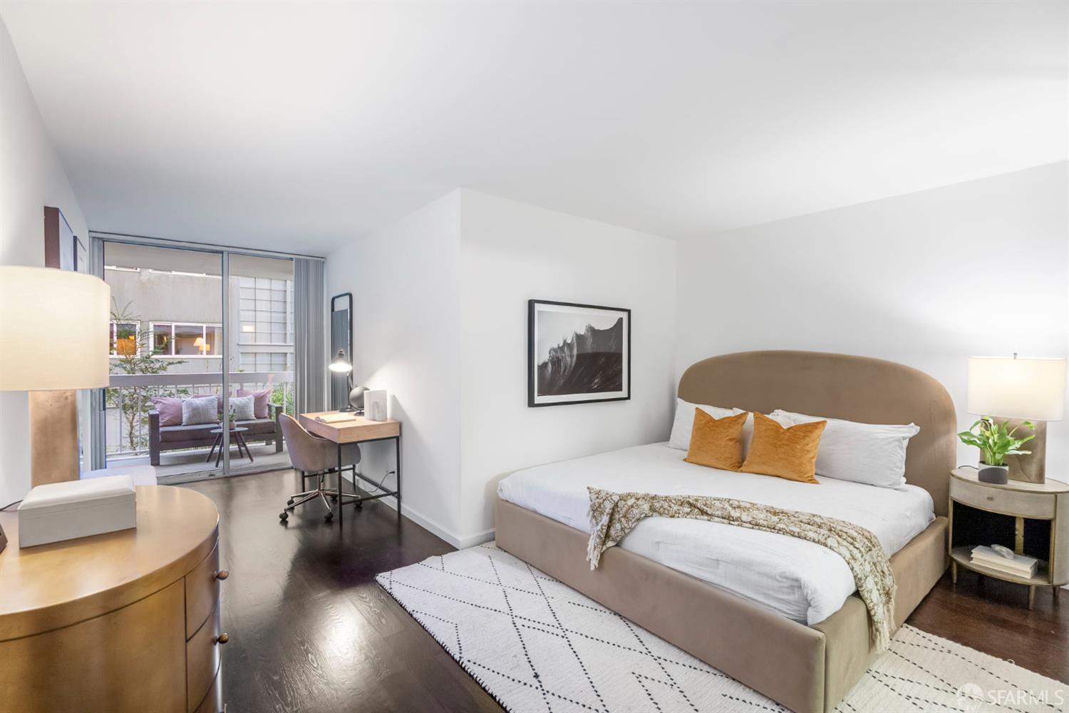 2200 Sacramento Street # 205