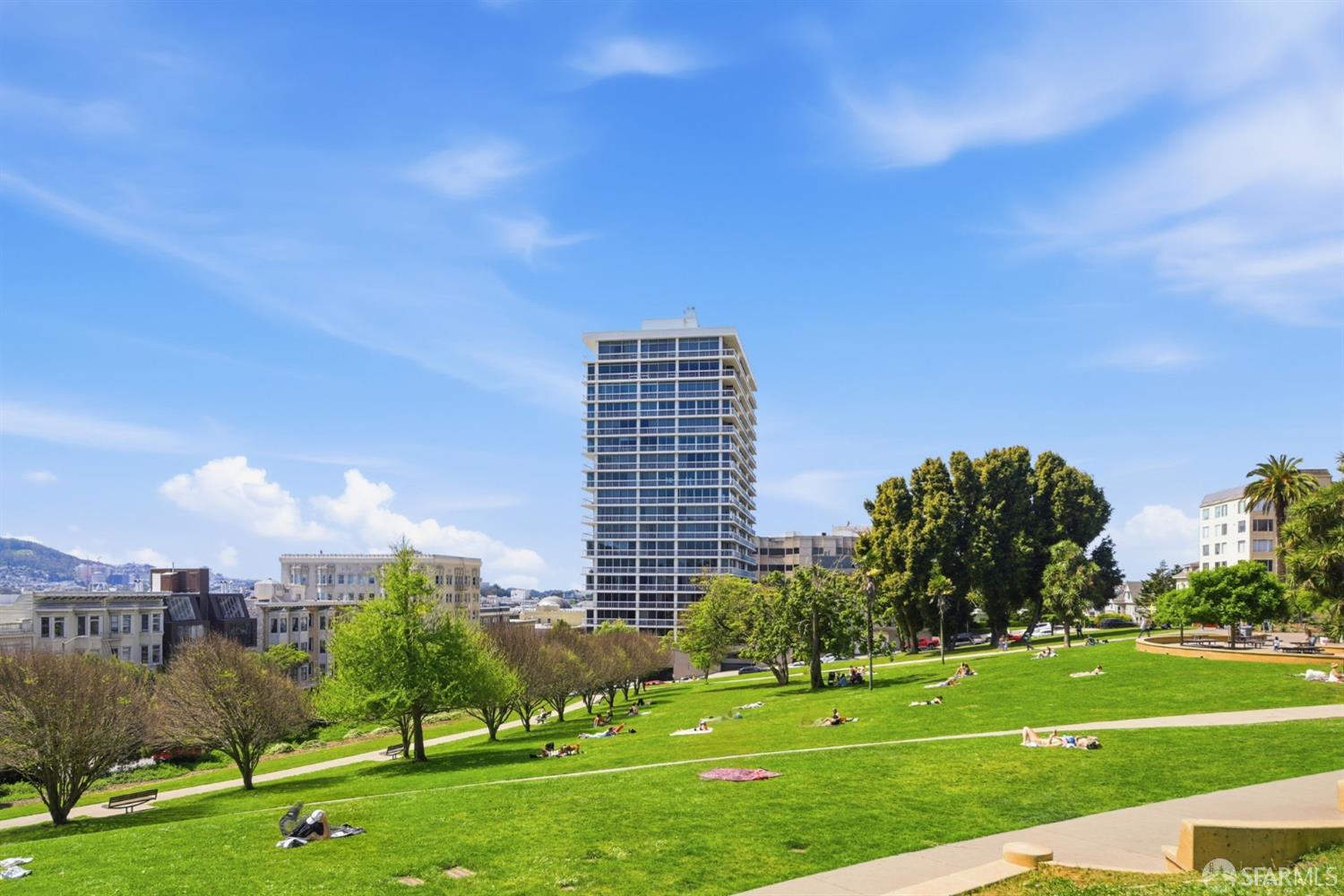 2200 Sacramento Street # 205