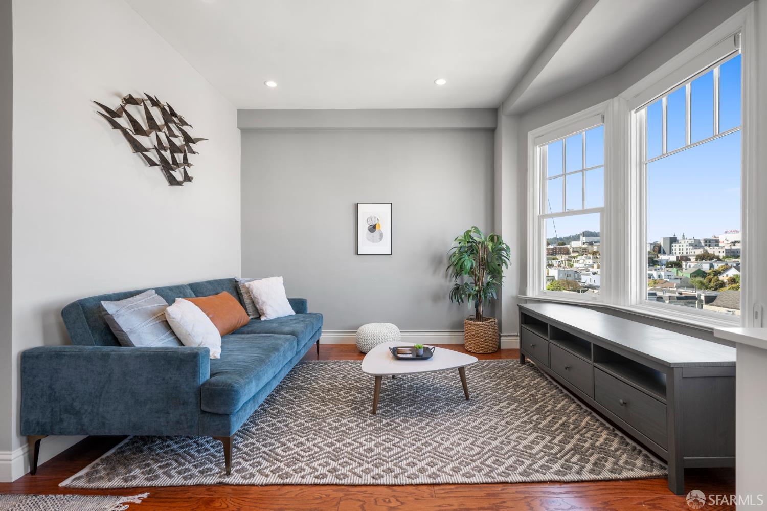 2999 California Street # 605