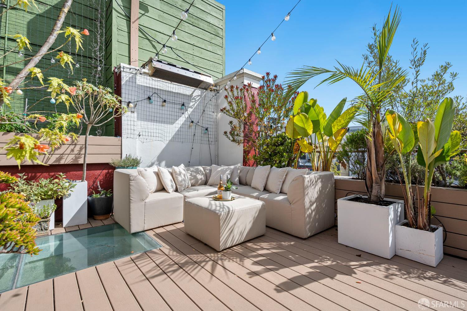 541 Divisadero Street