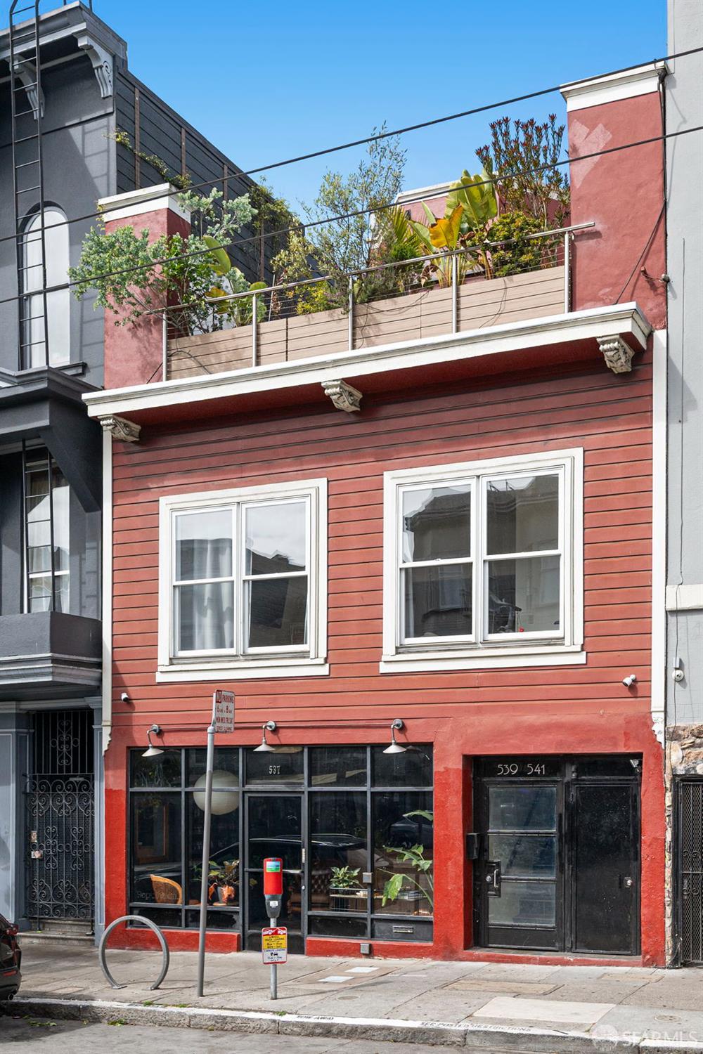 541 Divisadero Street