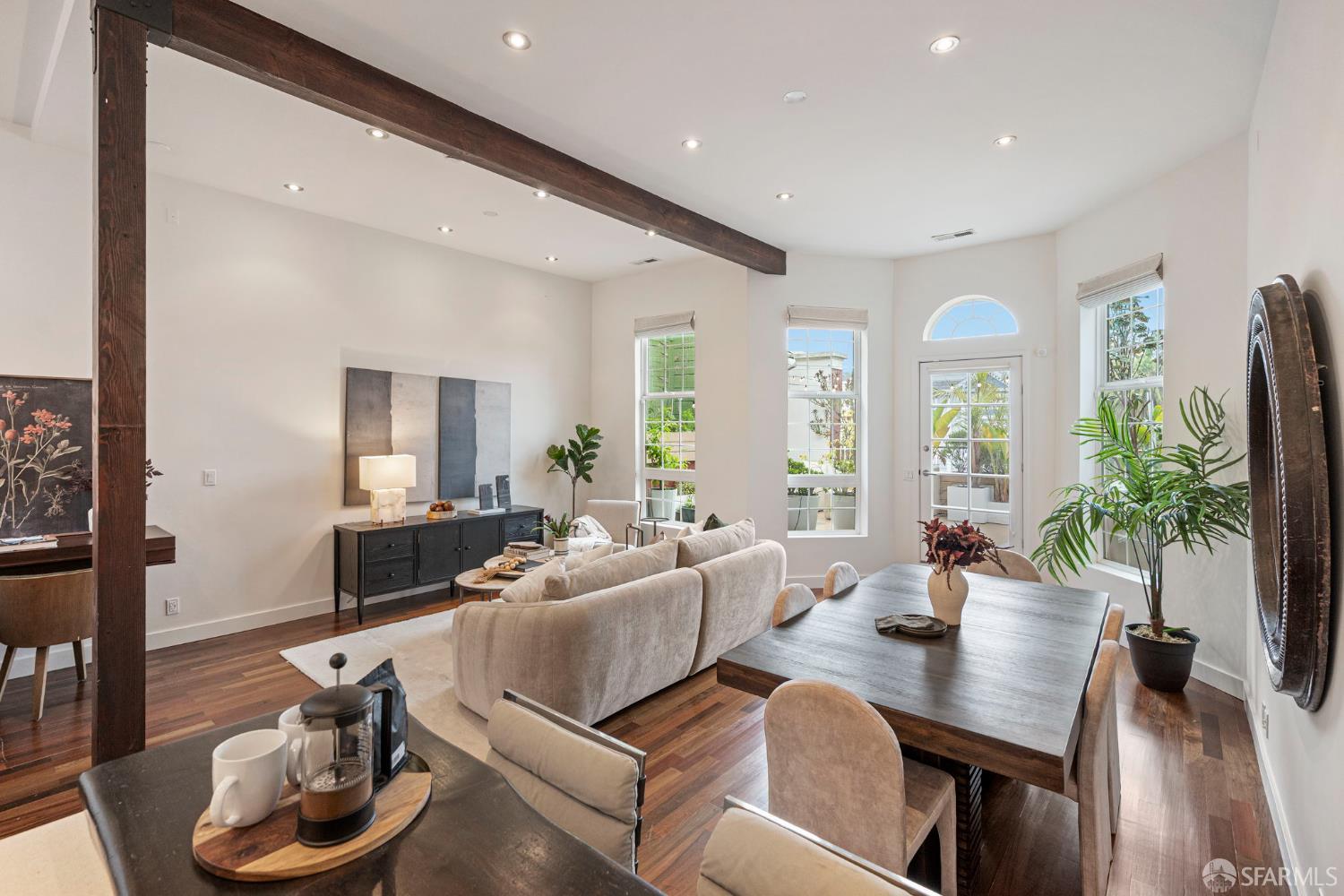 541 Divisadero Street