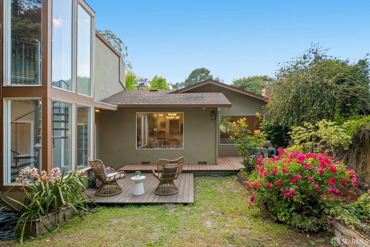 2241 Valleywood Drive
