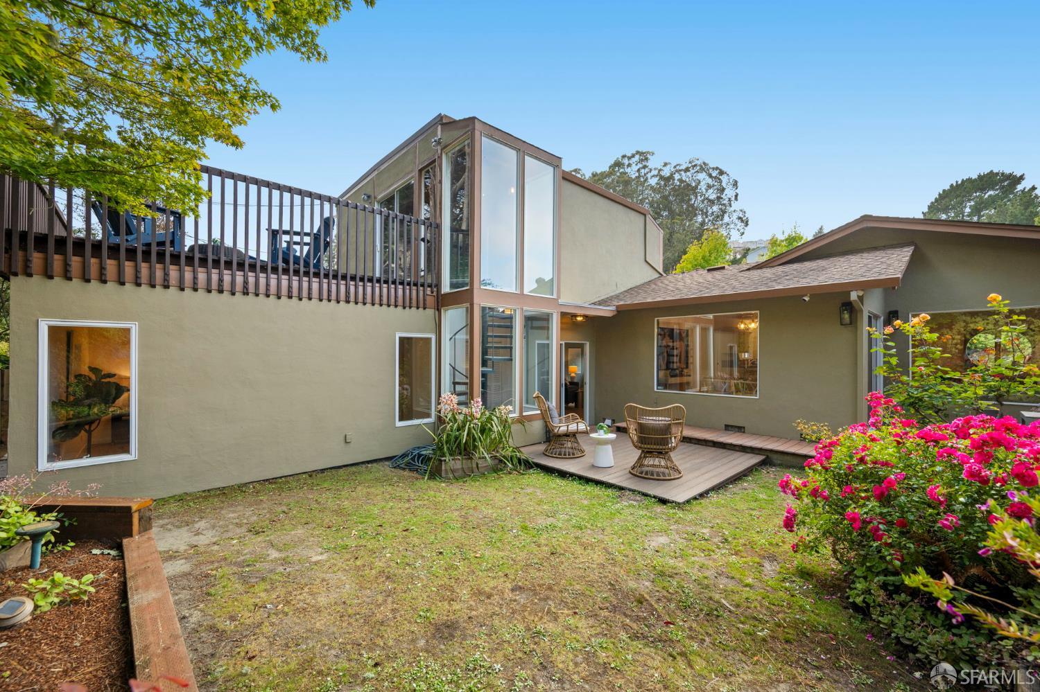 2241 Valleywood Drive