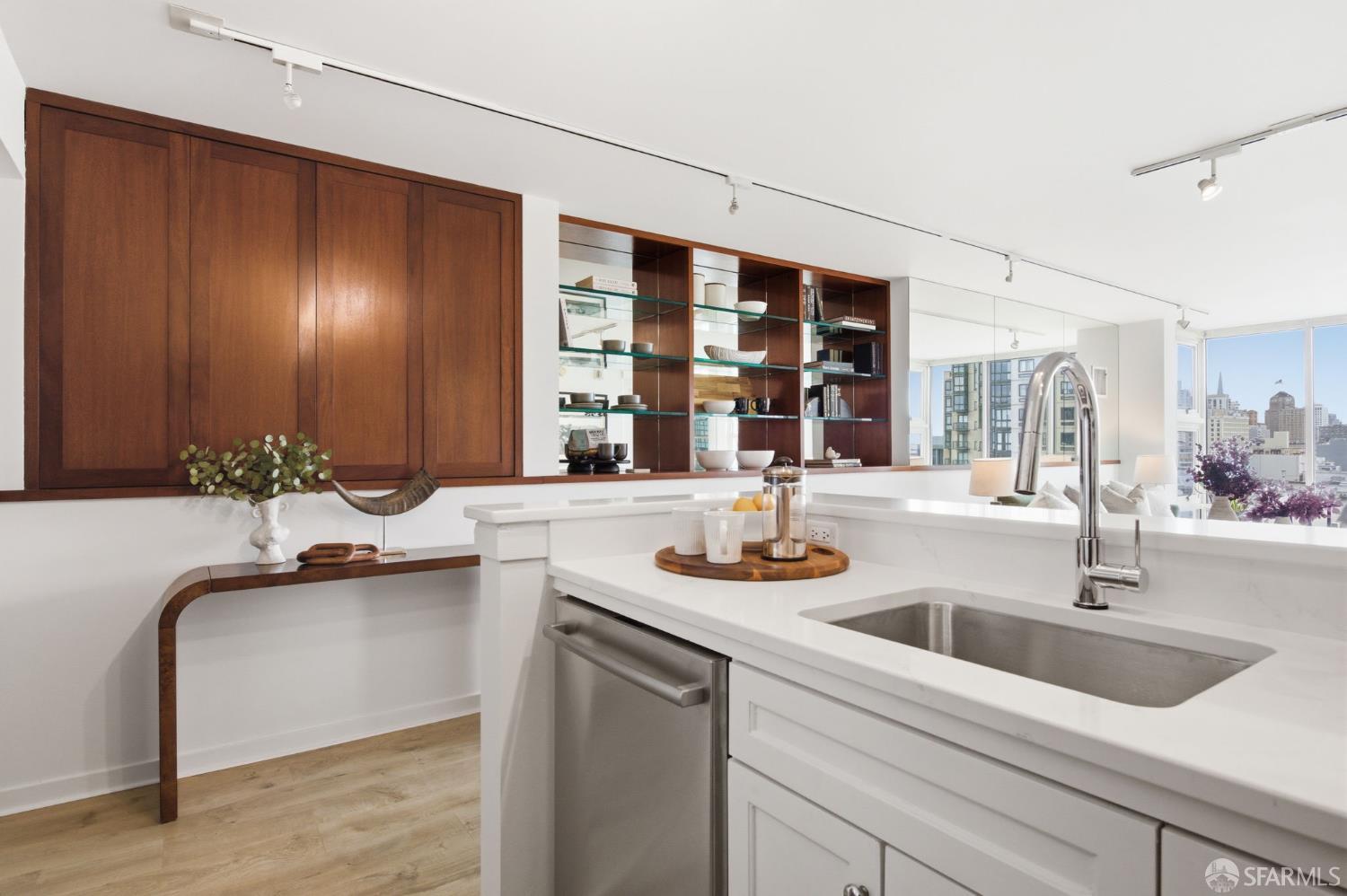 1483 Sutter Street # 1002