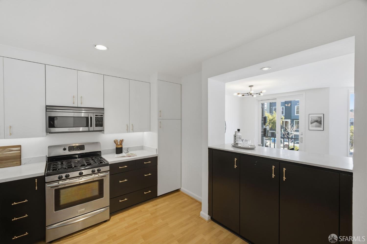 875 Masonic Avenue # 100
