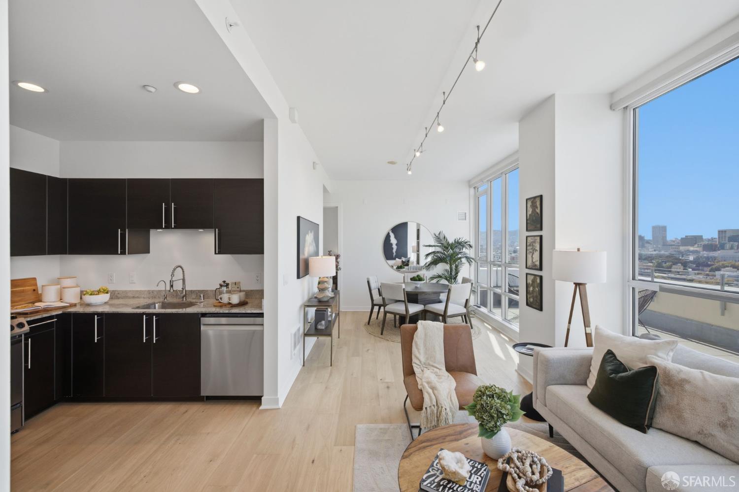 300 Berry Street # 1610