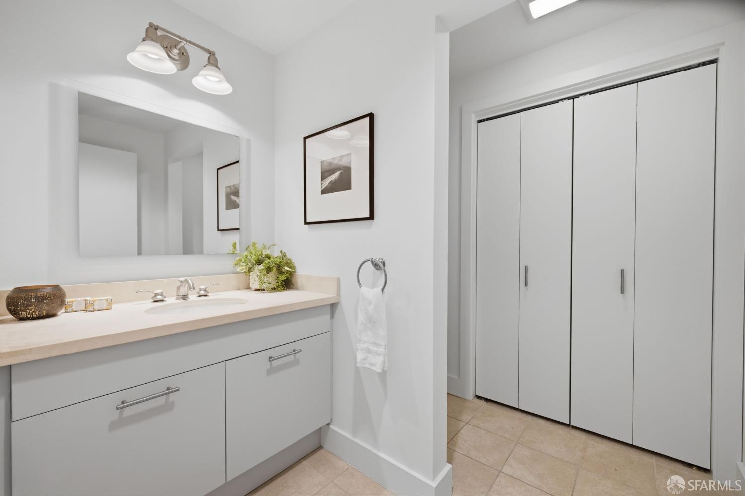 181 W Ofarrell Street # 307