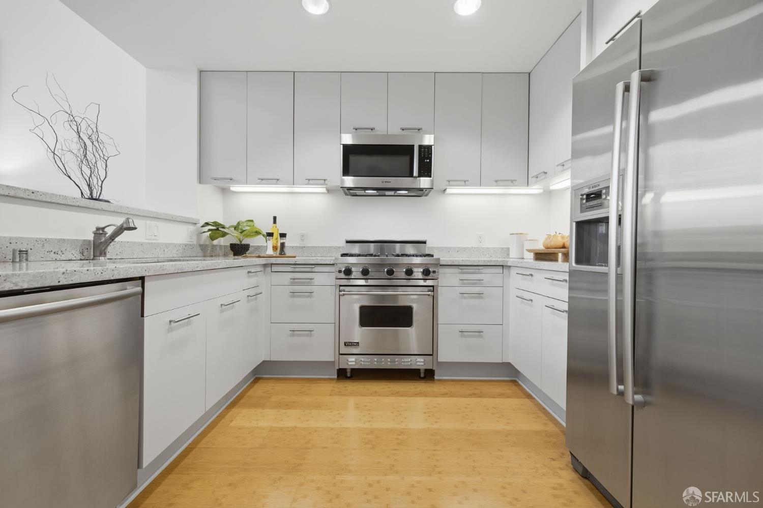 181 W Ofarrell Street # 307