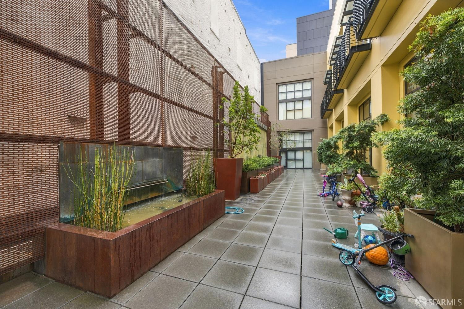 181 W Ofarrell Street # 307