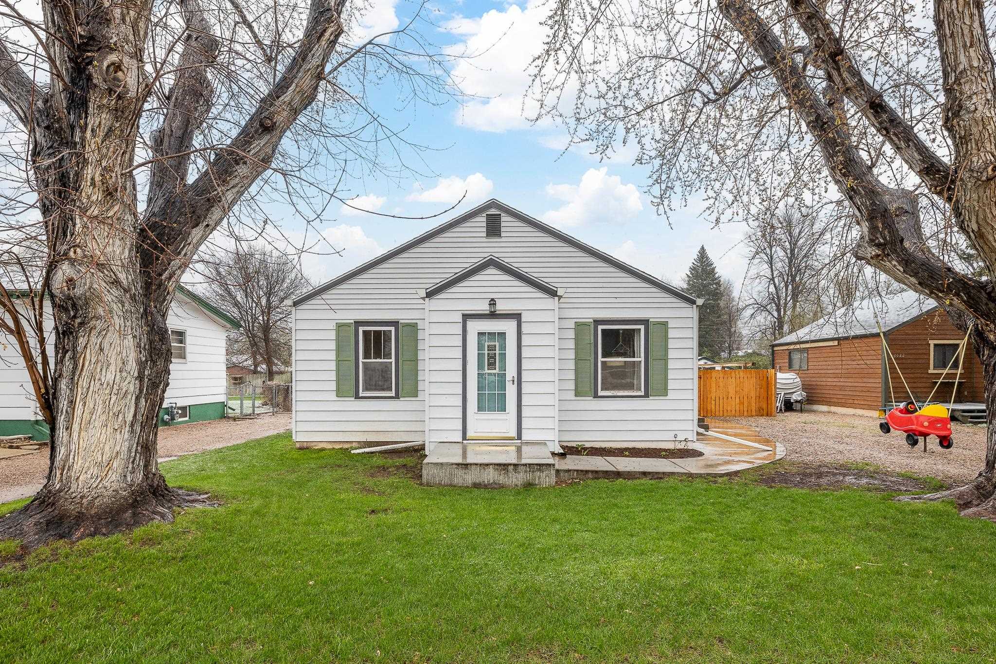 2018 3rd Avenue