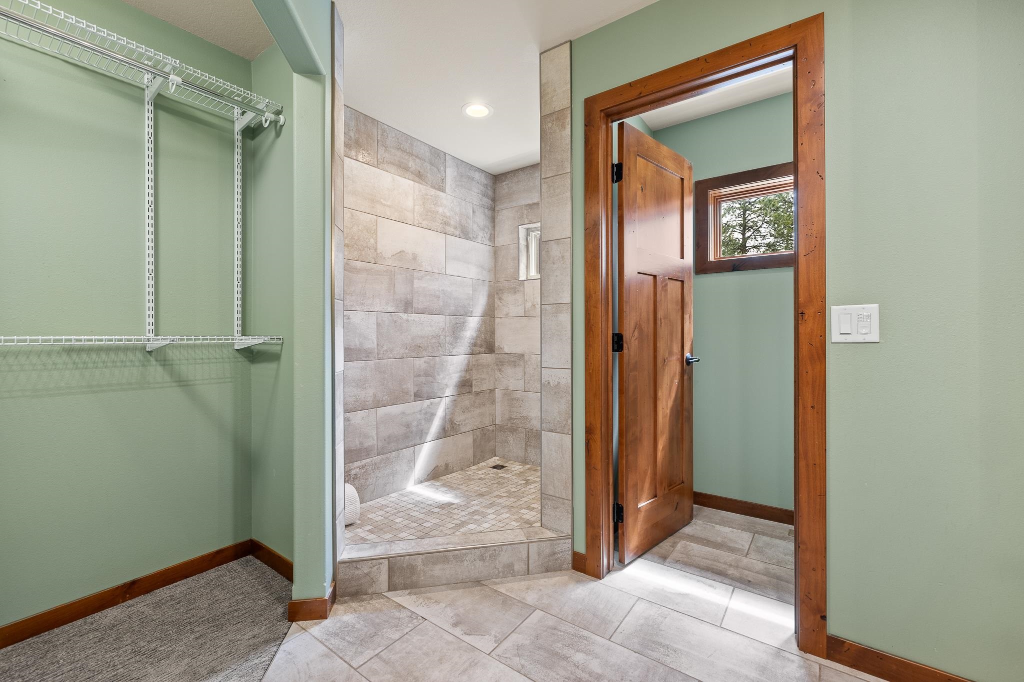2287 Pasque Loop