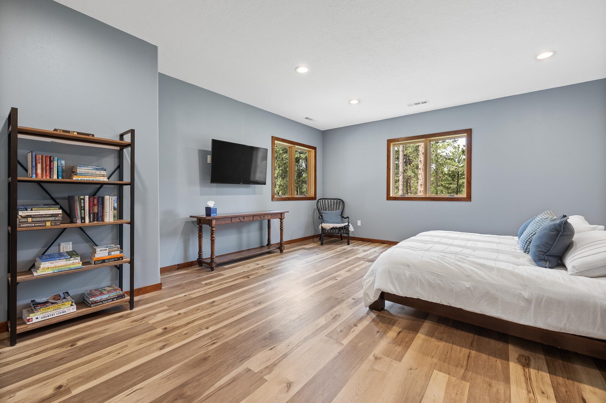 2287 Pasque Loop