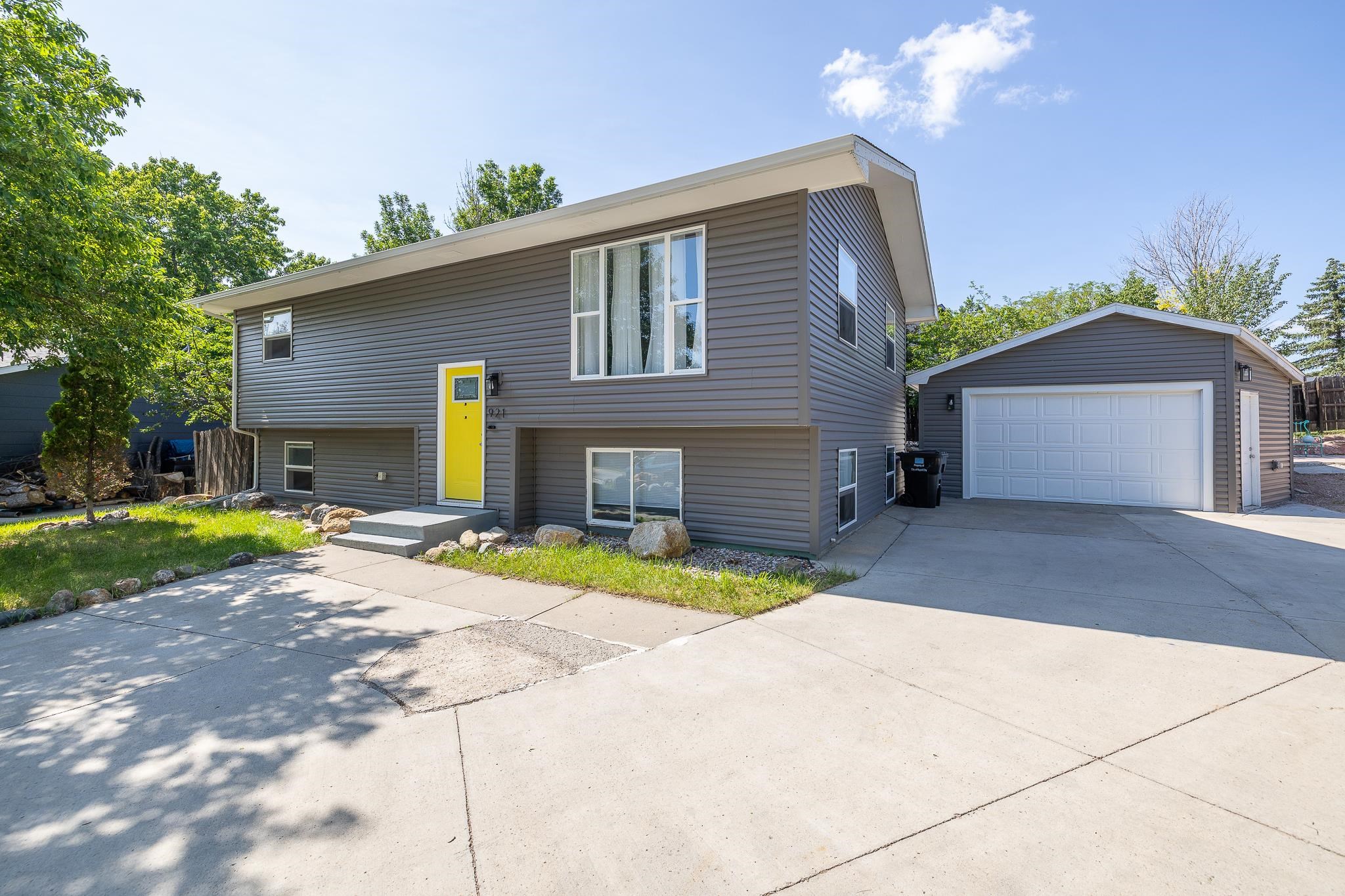 921 Antares Ct