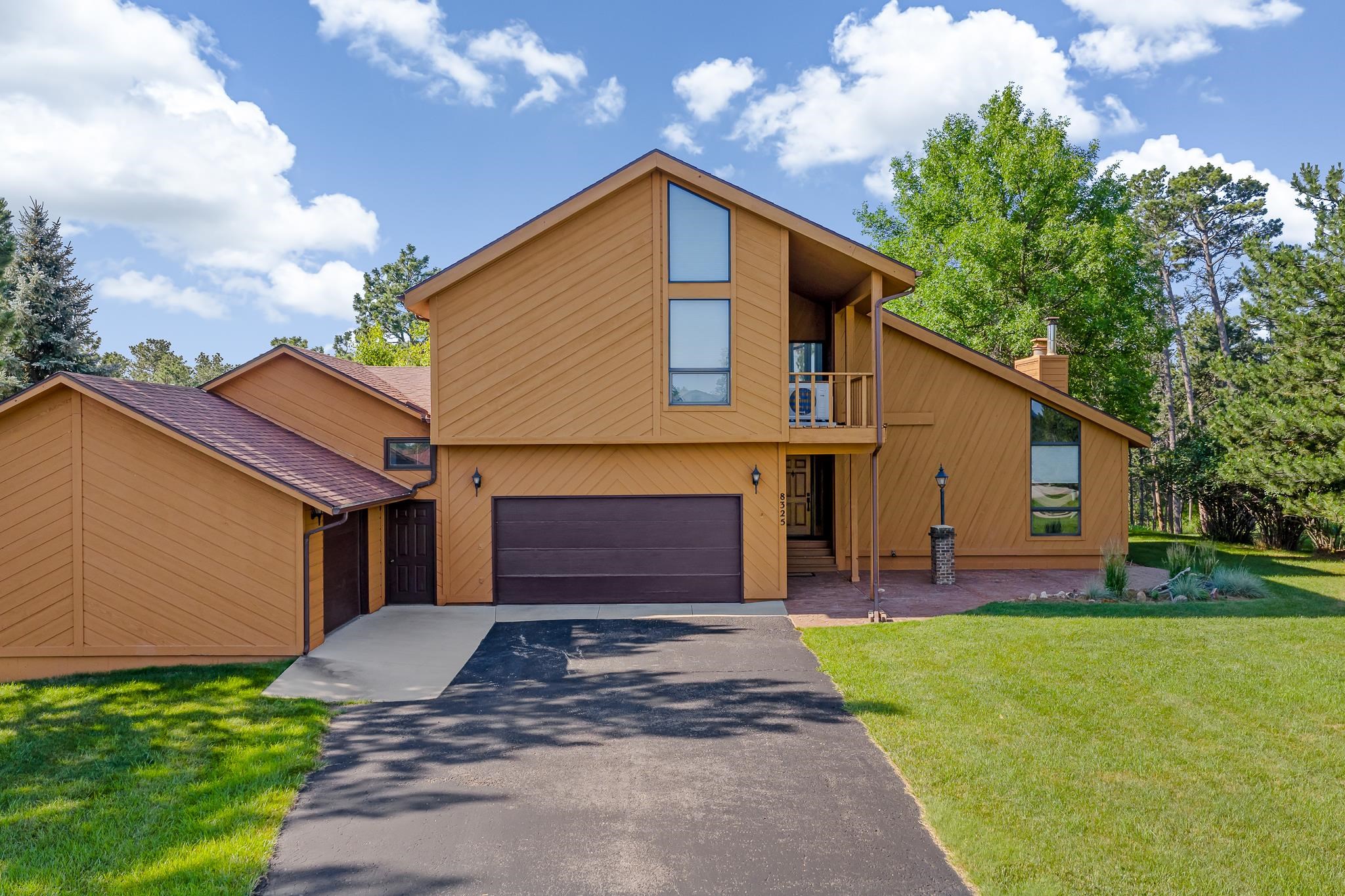 8325 Blackbird Ct