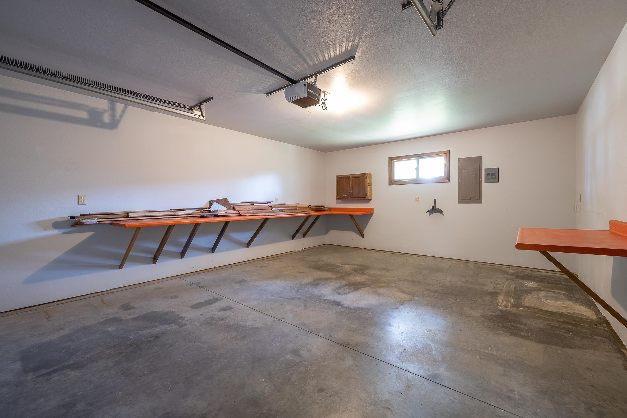 8325 Blackbird Ct