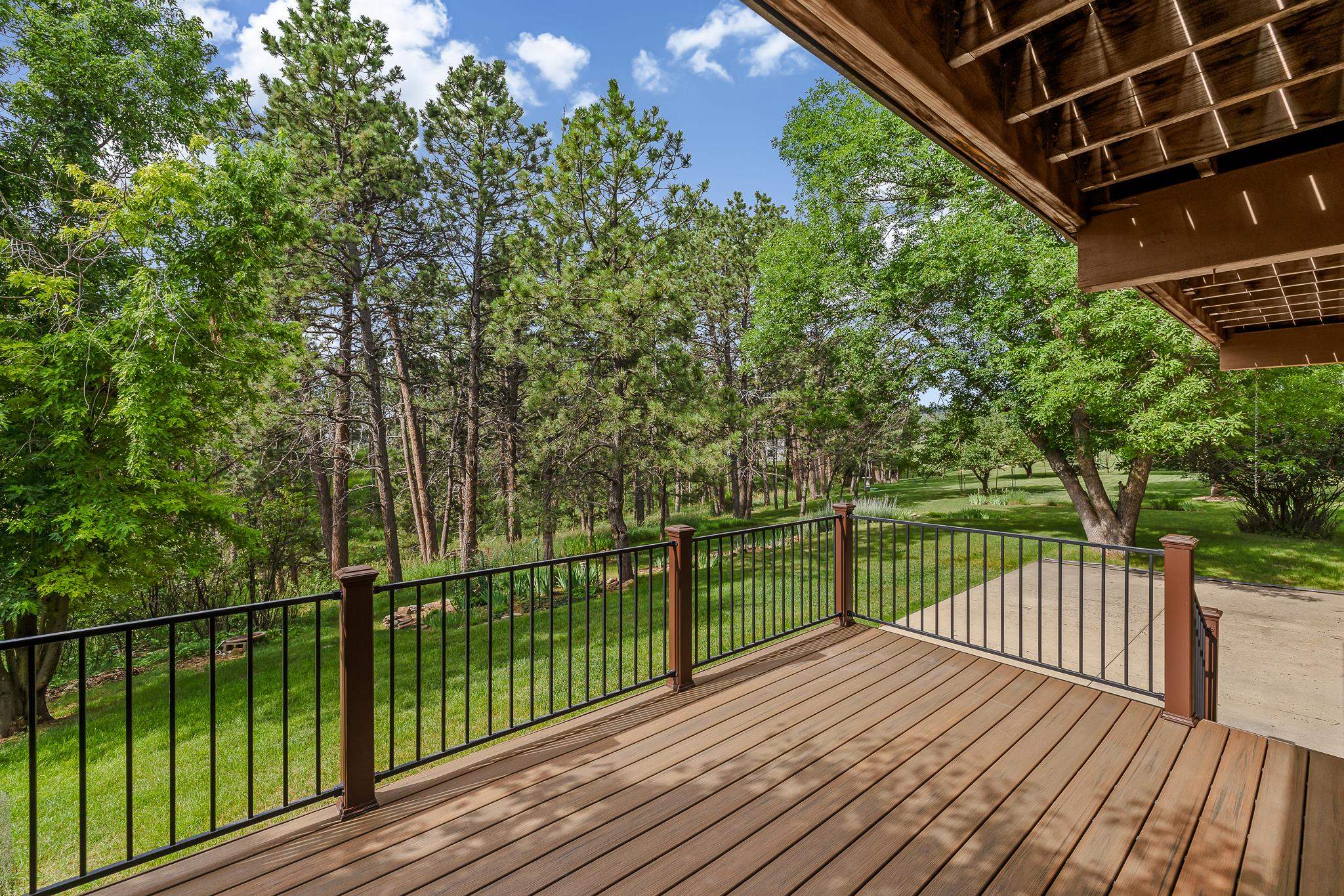 8325 Blackbird Ct