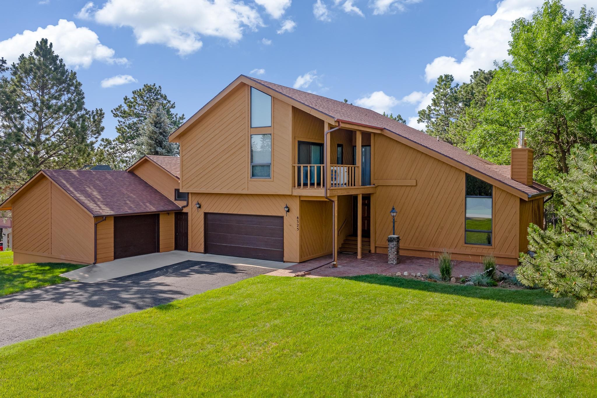 8325 Blackbird Ct